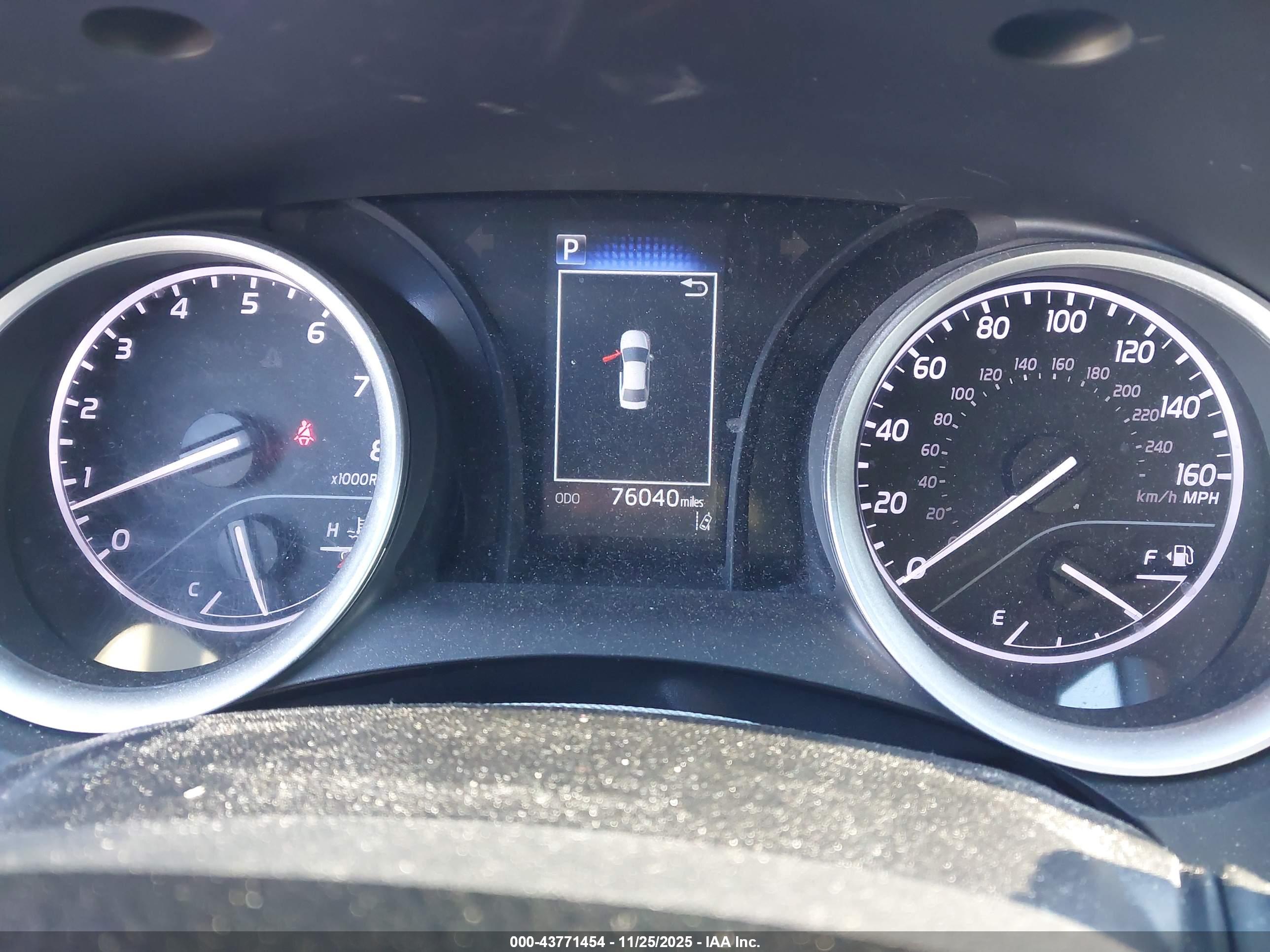 TOYOTA CAMRY image 7