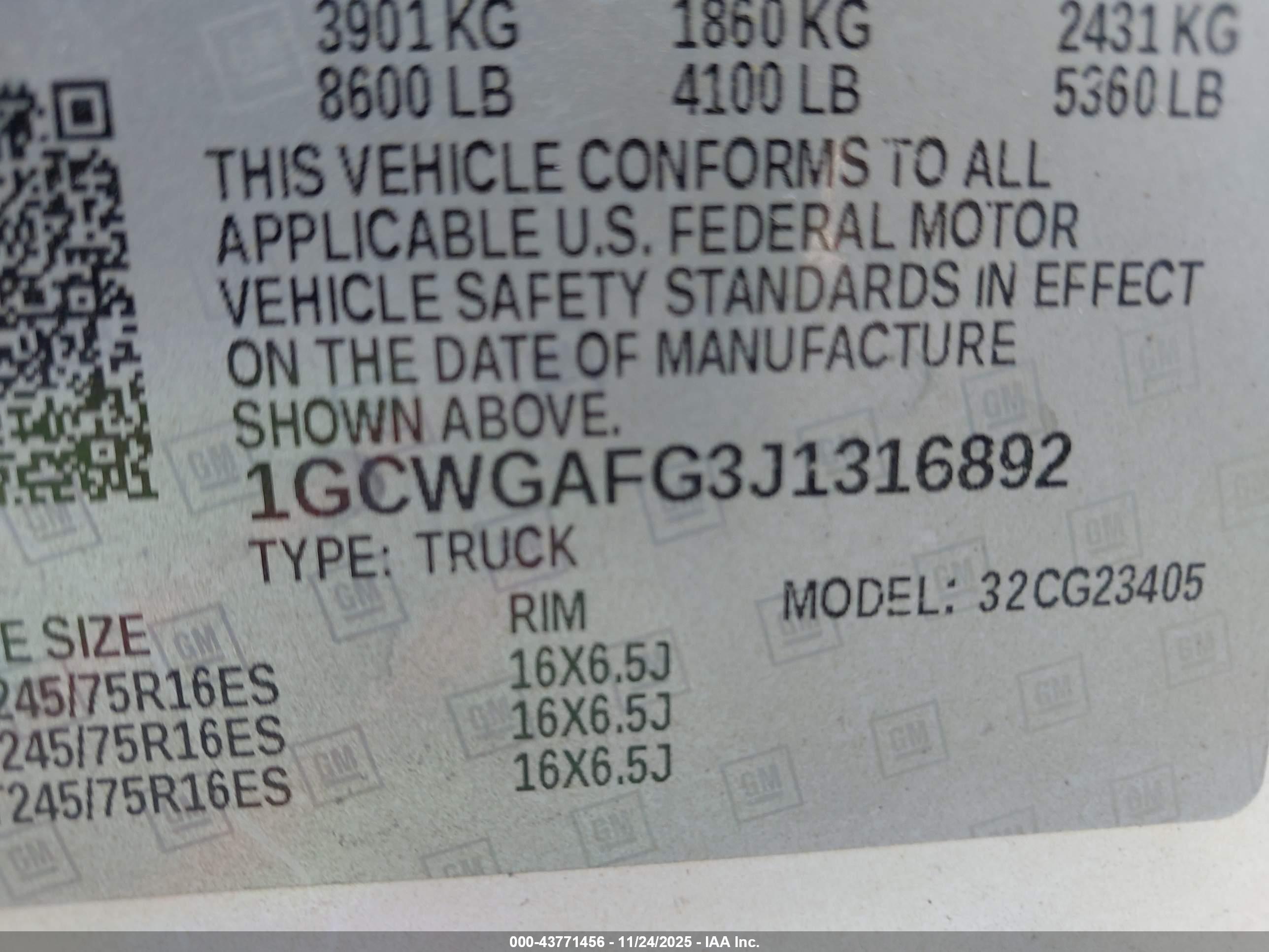 CHEVROLET EXPRESS image 9