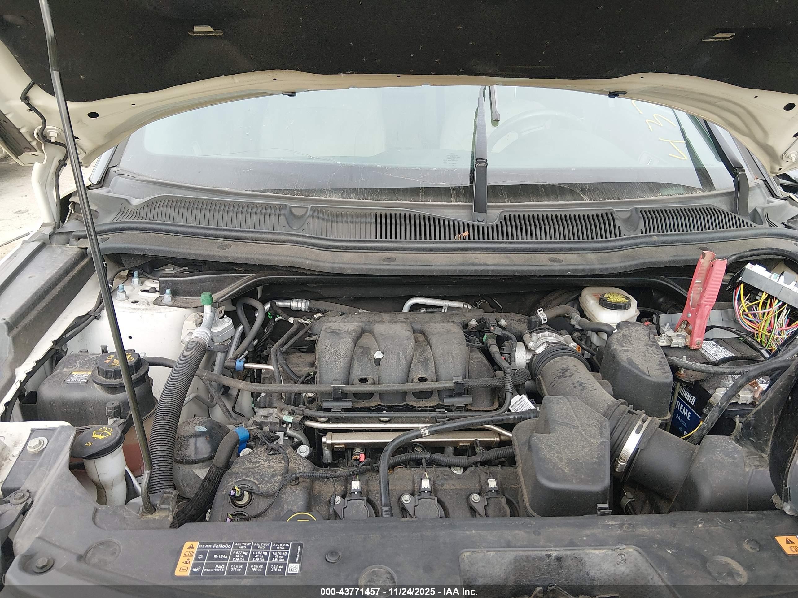 FORD EXPLORER image 10