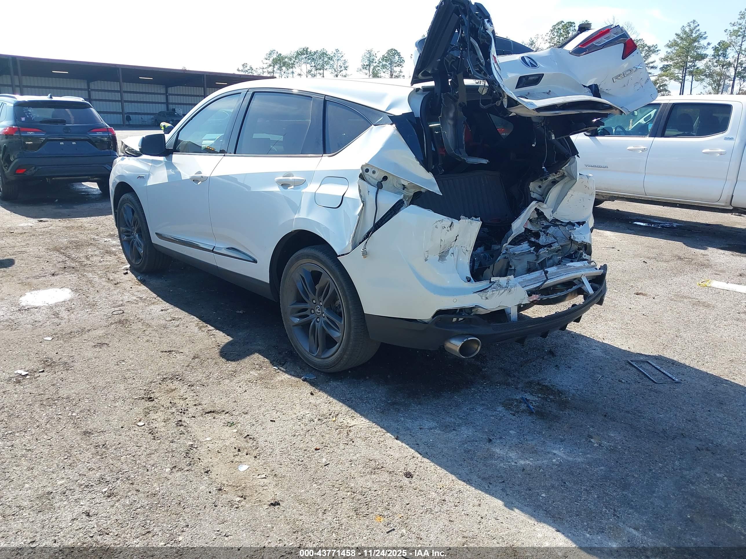 ACURA RDX image 3