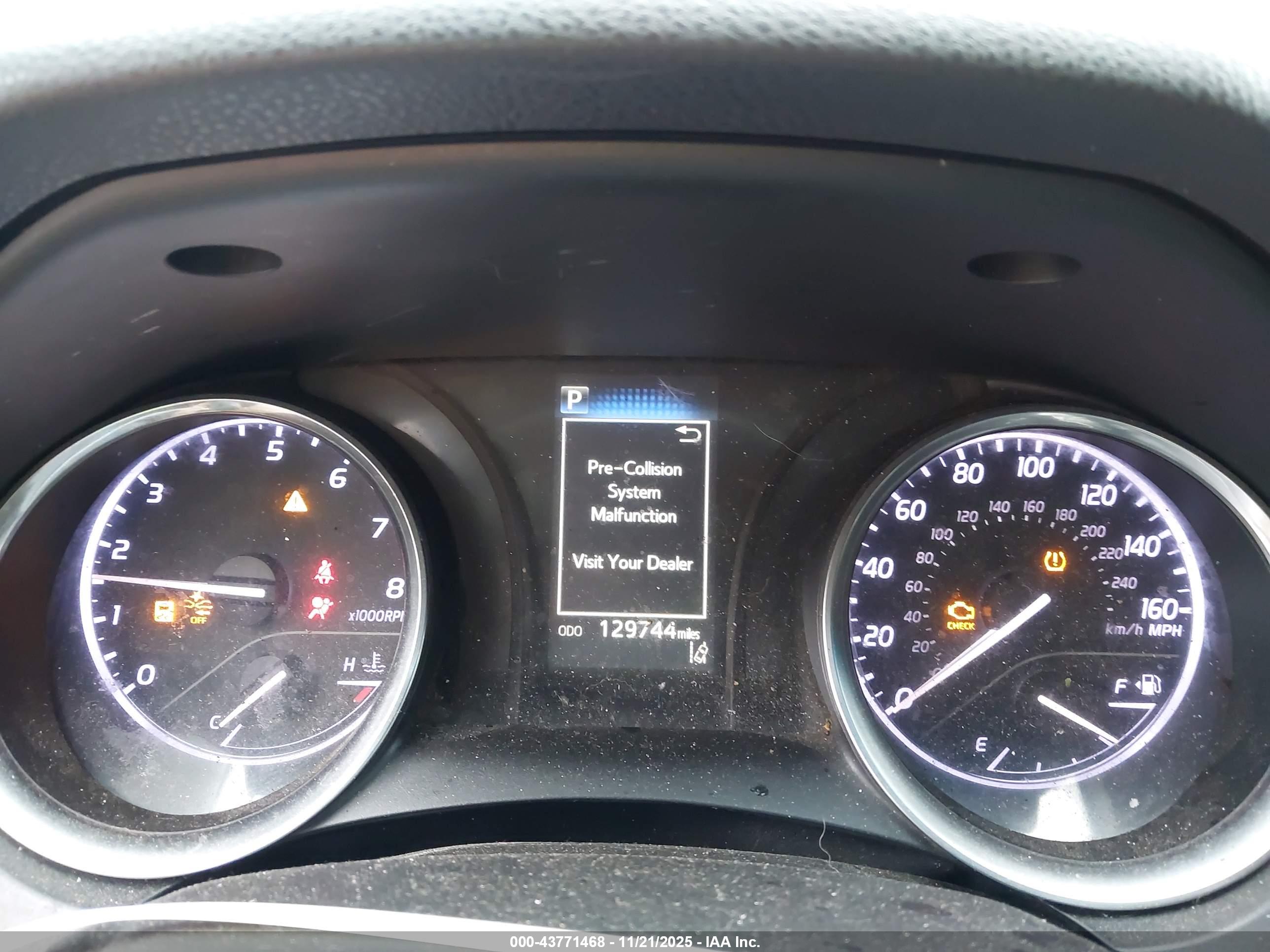 TOYOTA CAMRY image 7