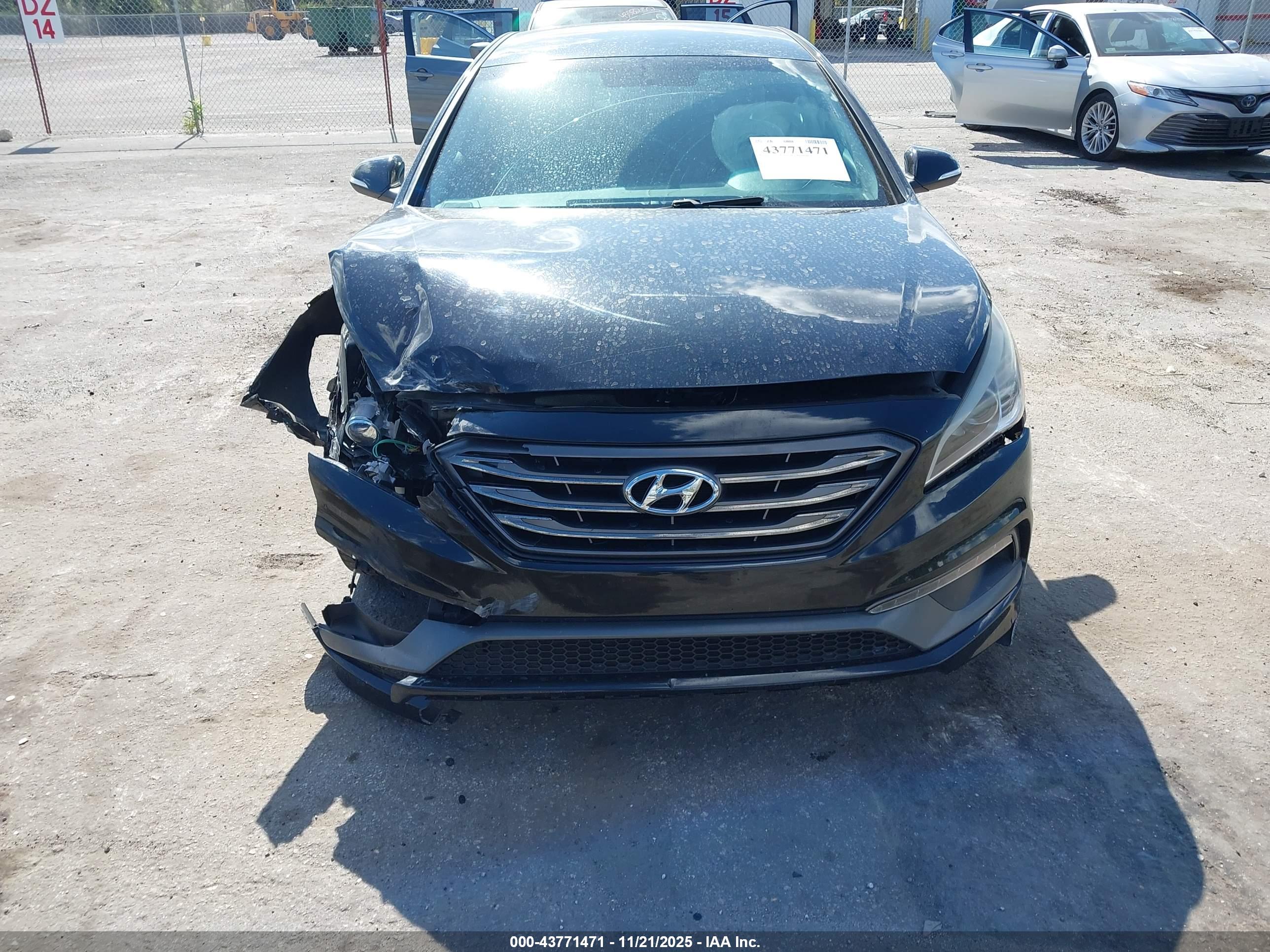 HYUNDAI SONATA image 6