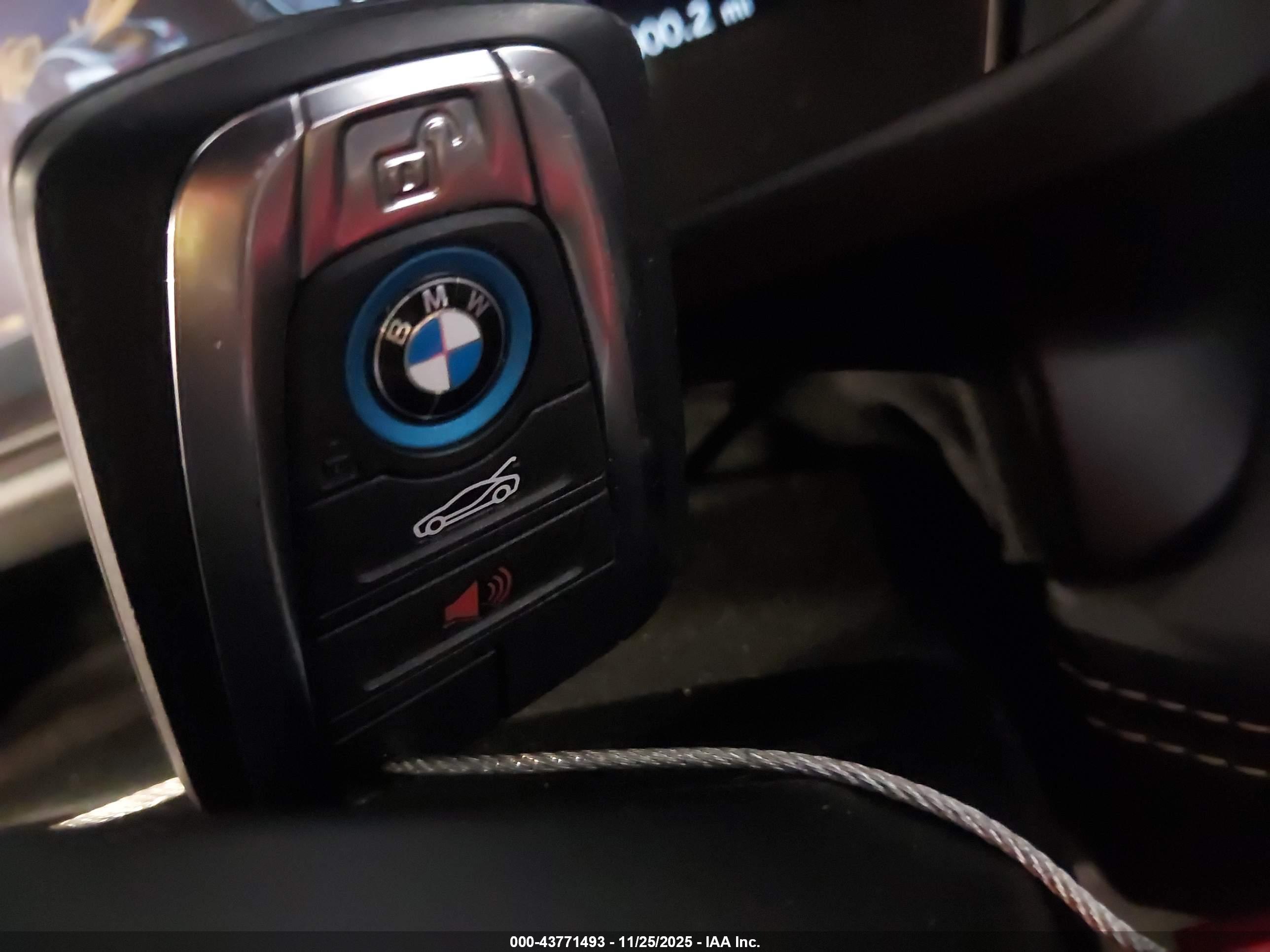 BMW I8 image 11