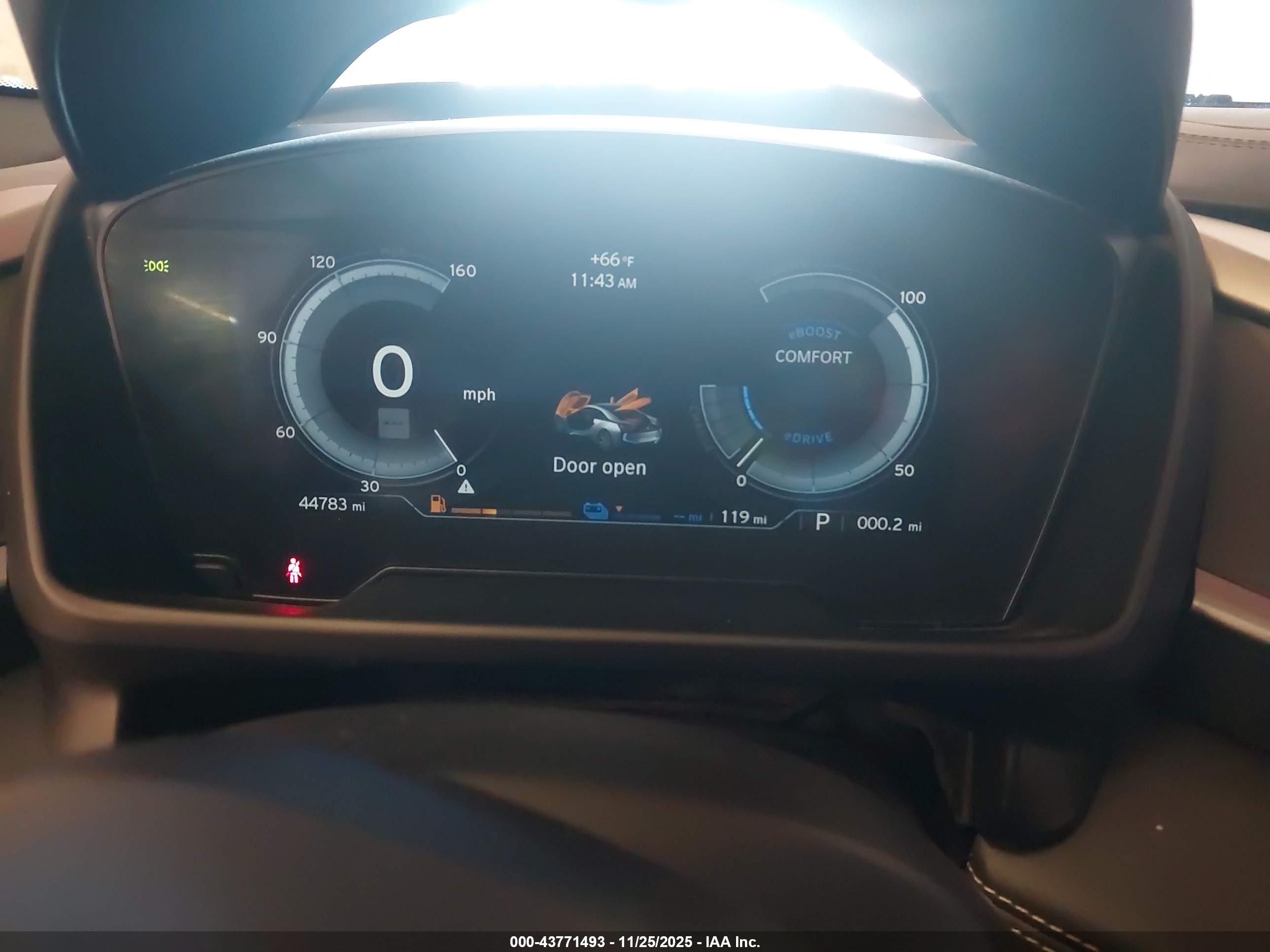 BMW I8 image 7