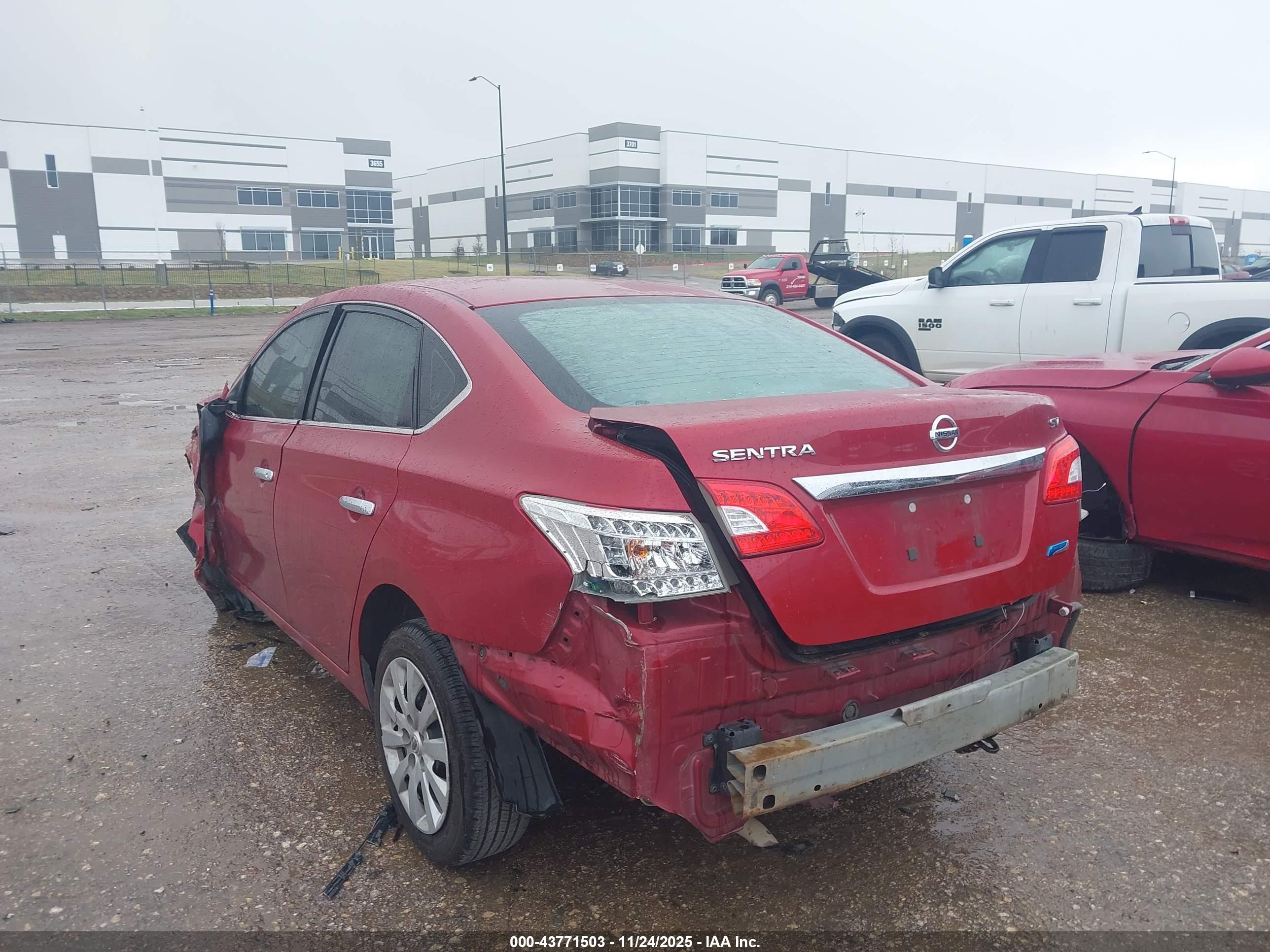 NISSAN SENTRA image 3