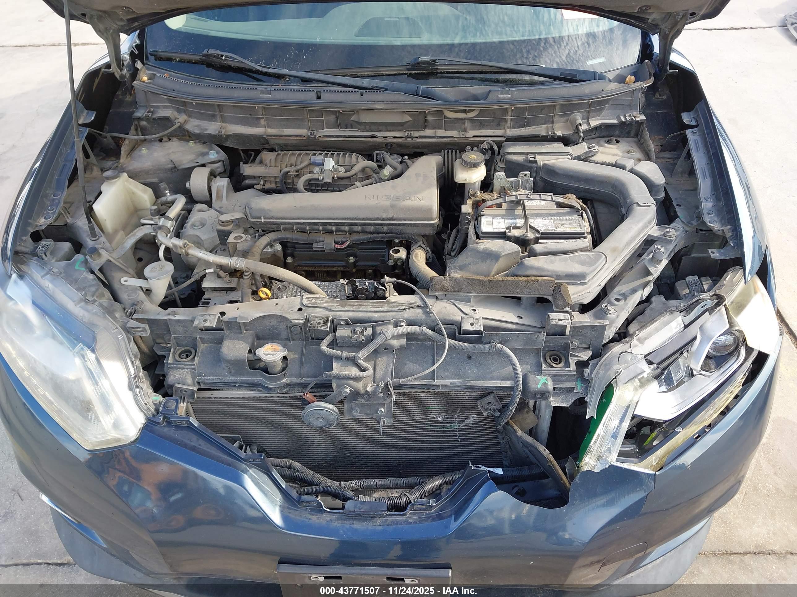 NISSAN ROGUE image 10