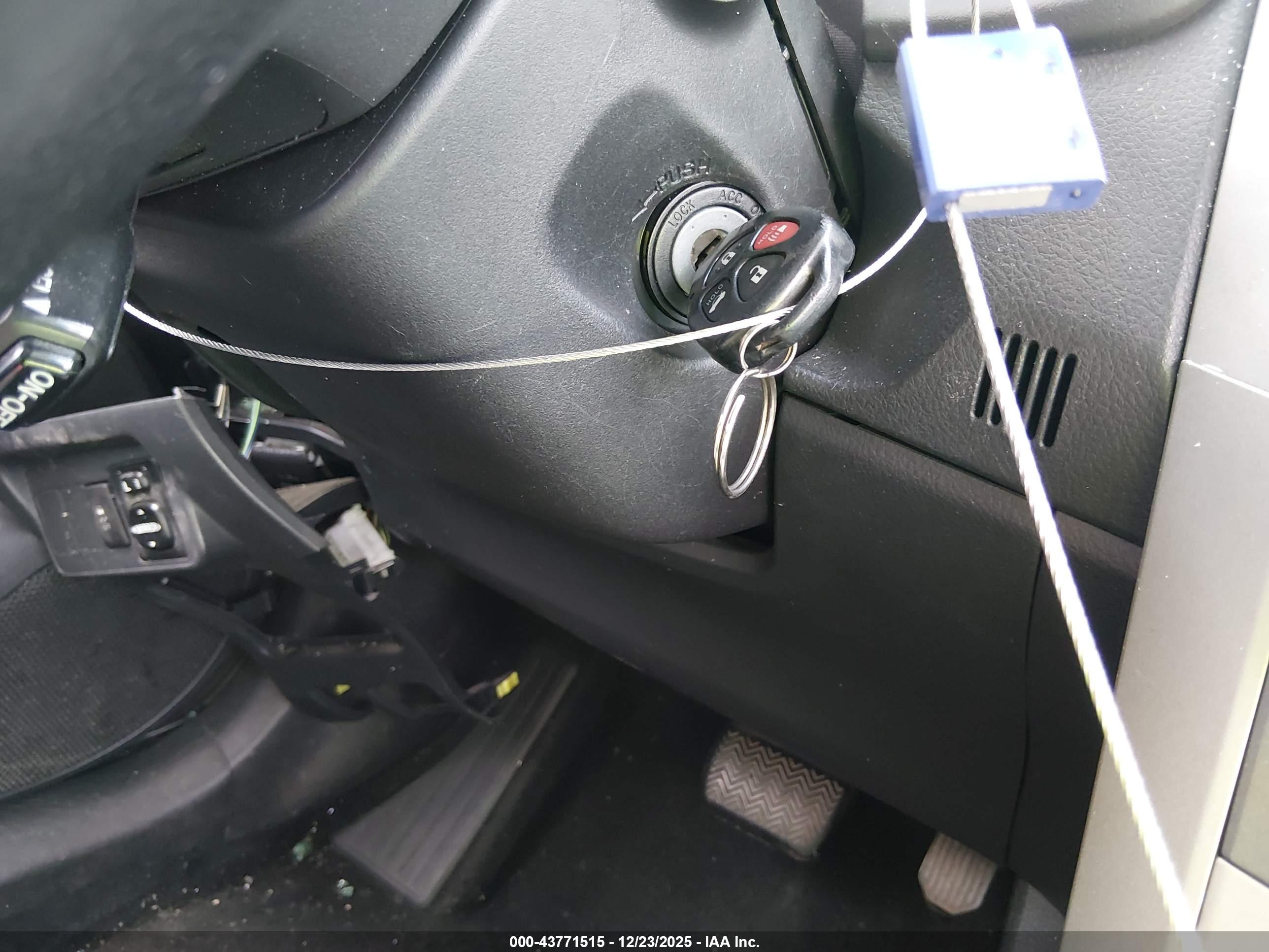 TOYOTA COROLLA image 11