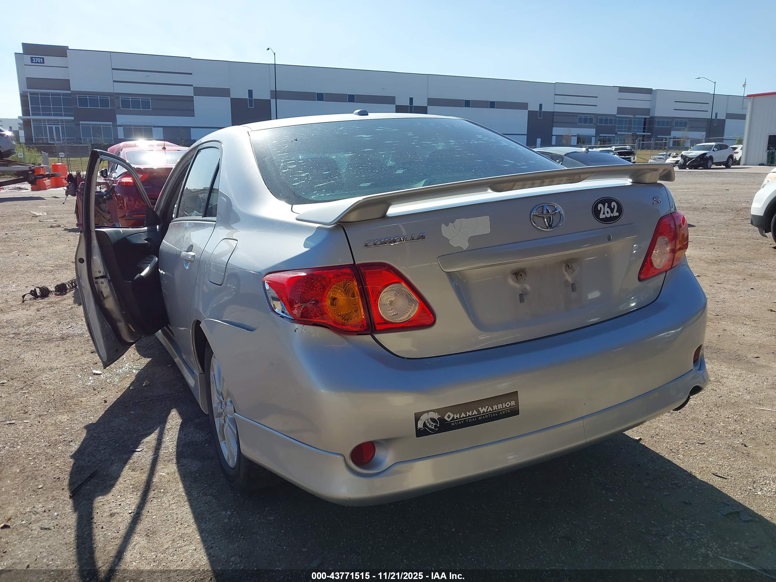TOYOTA COROLLA image 3