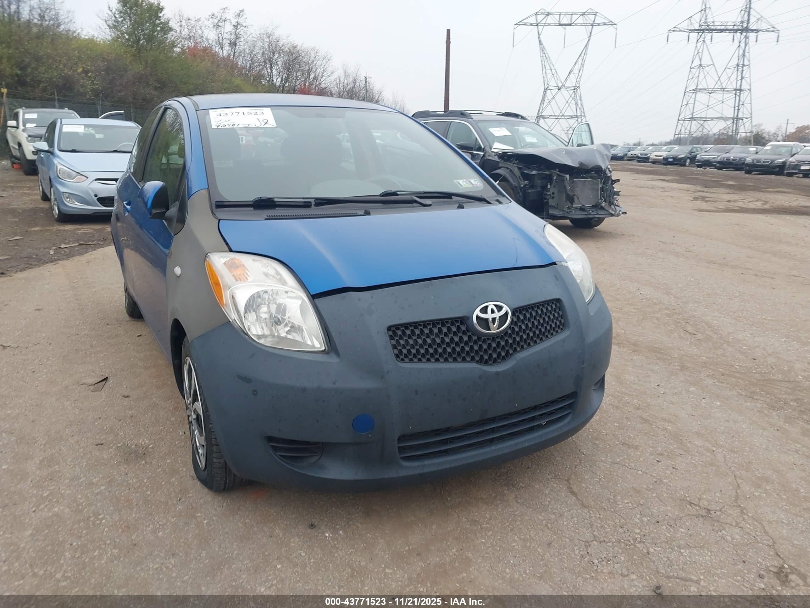 TOYOTA YARIS image 6