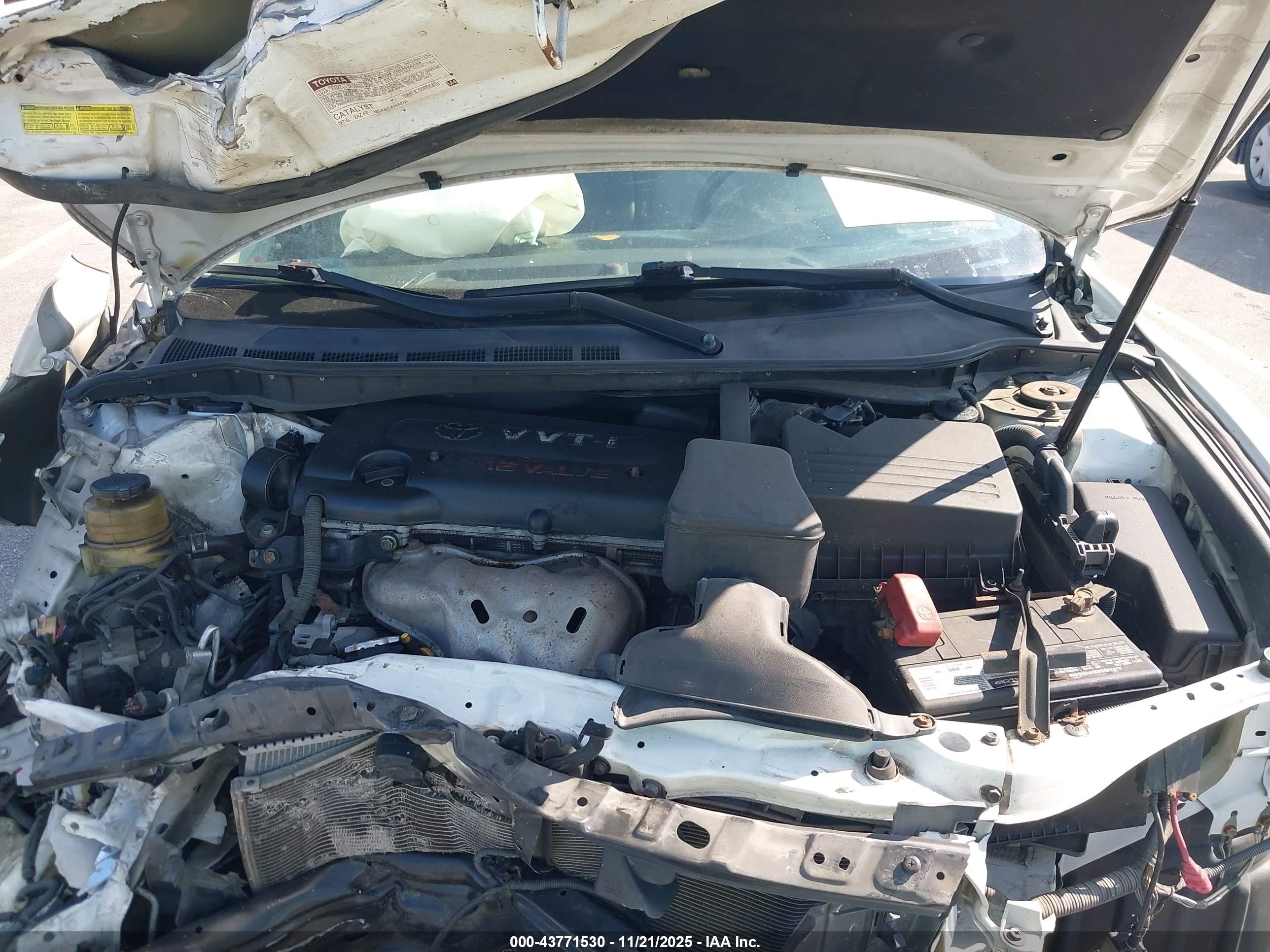 TOYOTA CAMRY image 10