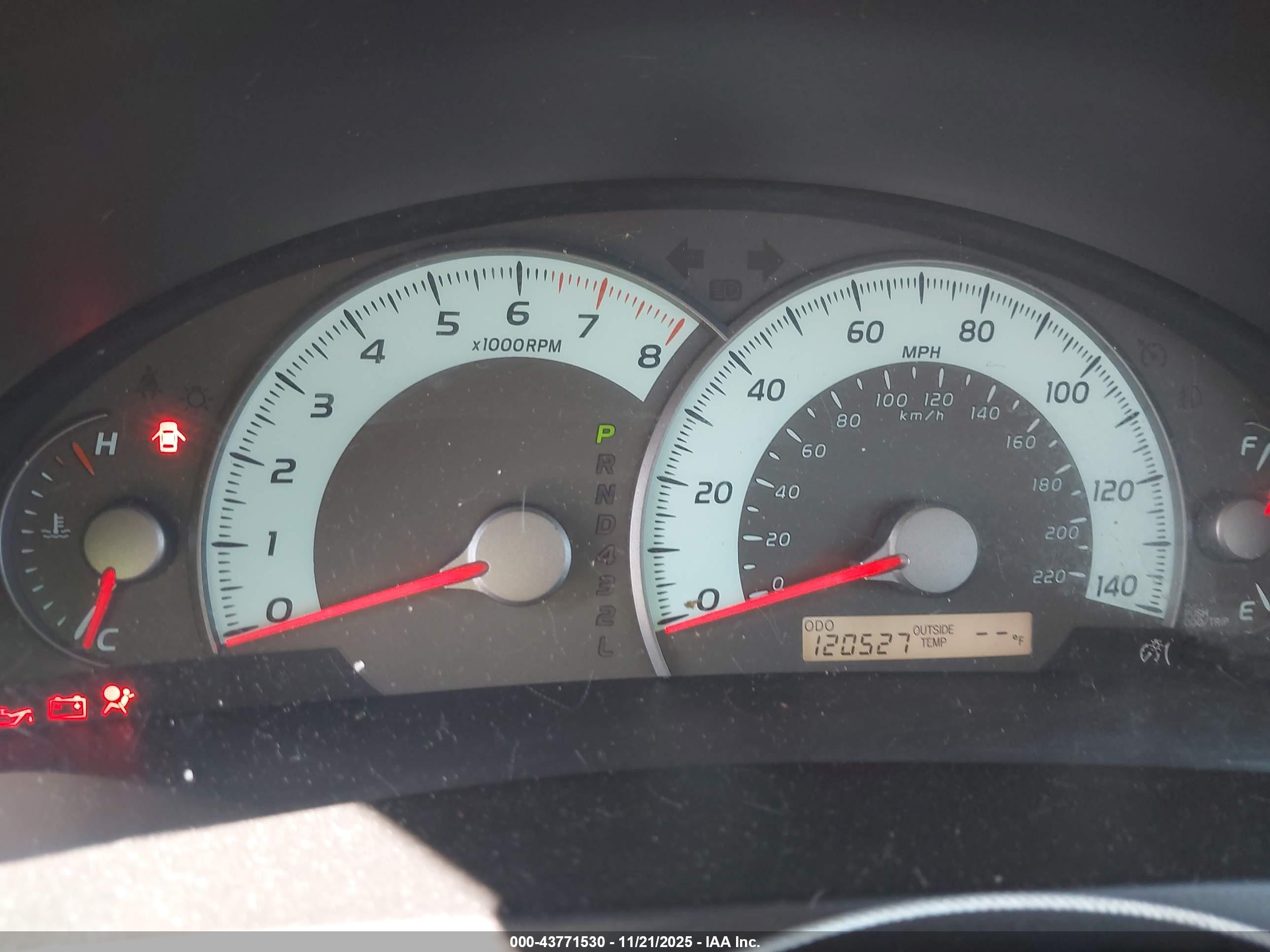 TOYOTA CAMRY image 7