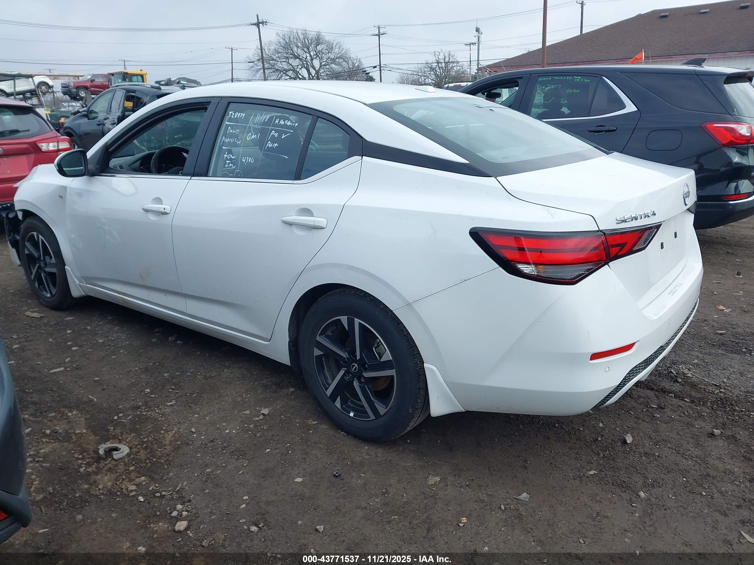 NISSAN SENTRA image 3