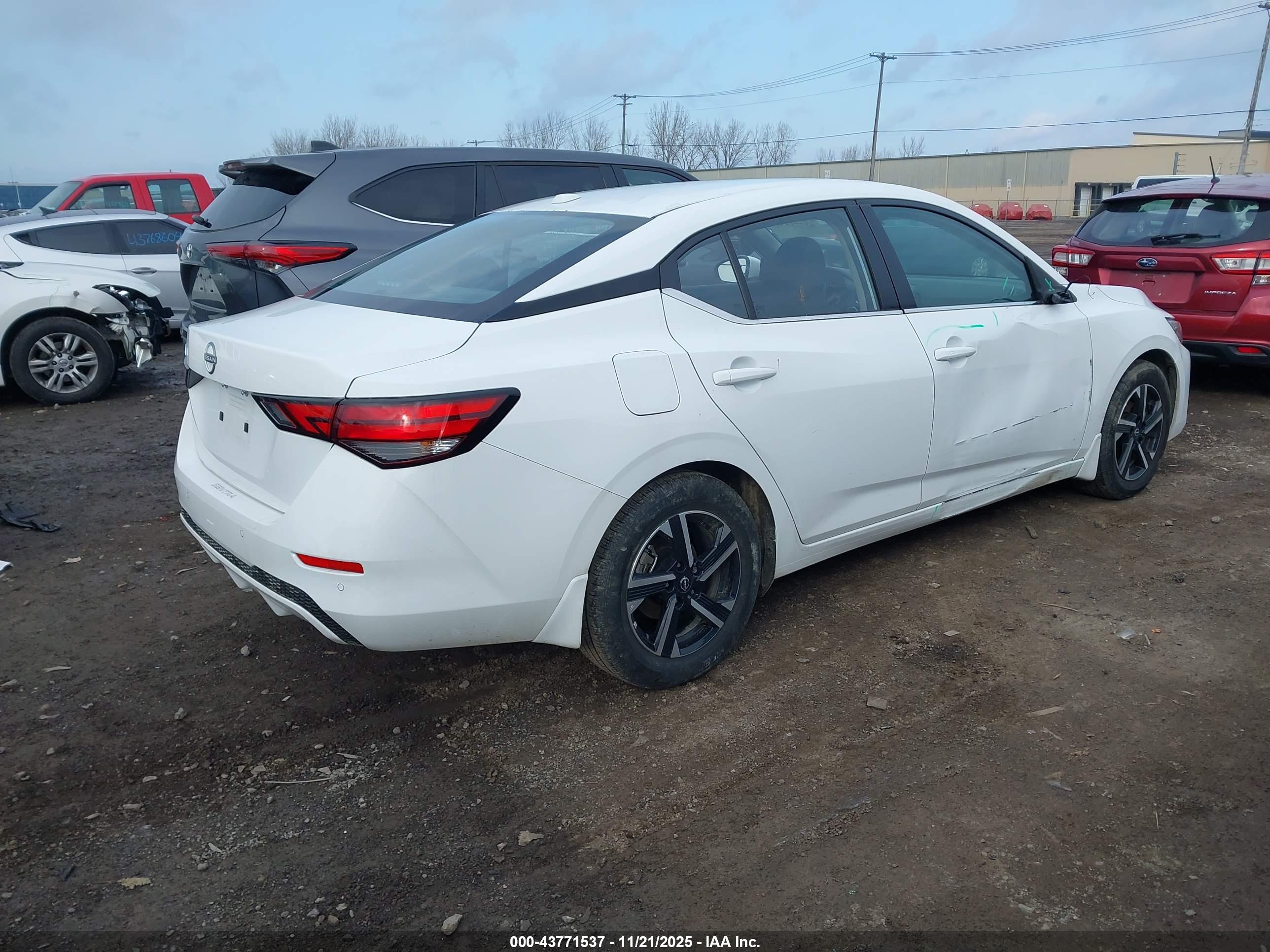 NISSAN SENTRA image 4
