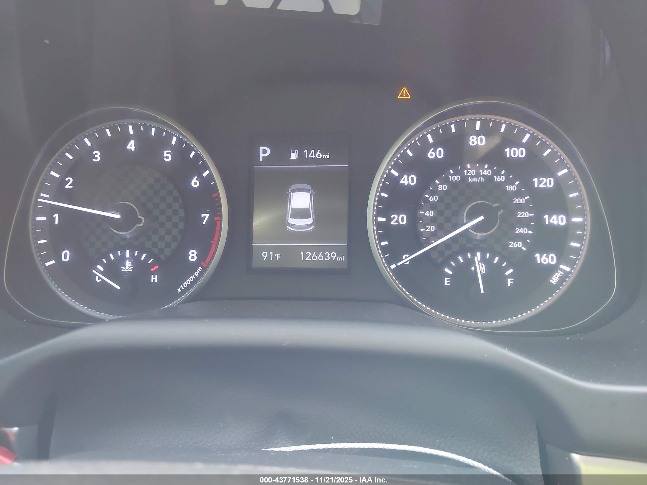 HYUNDAI ELANTRA image 7