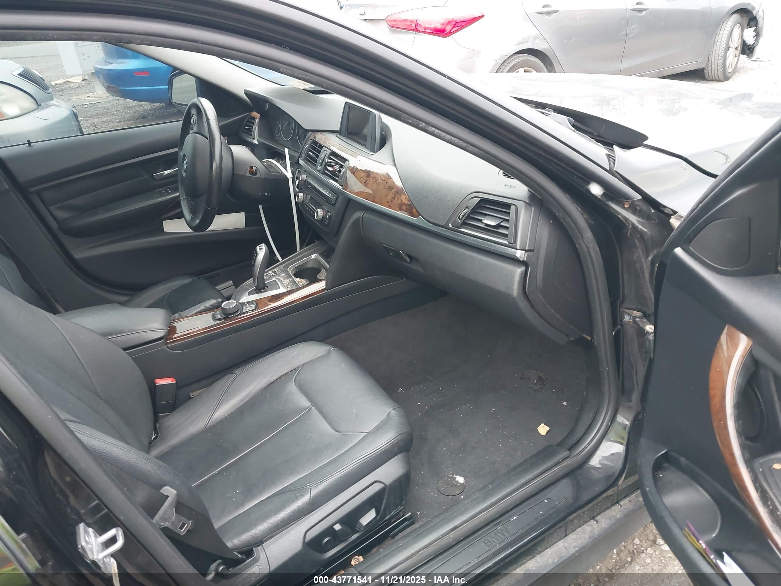 BMW 328I image 5