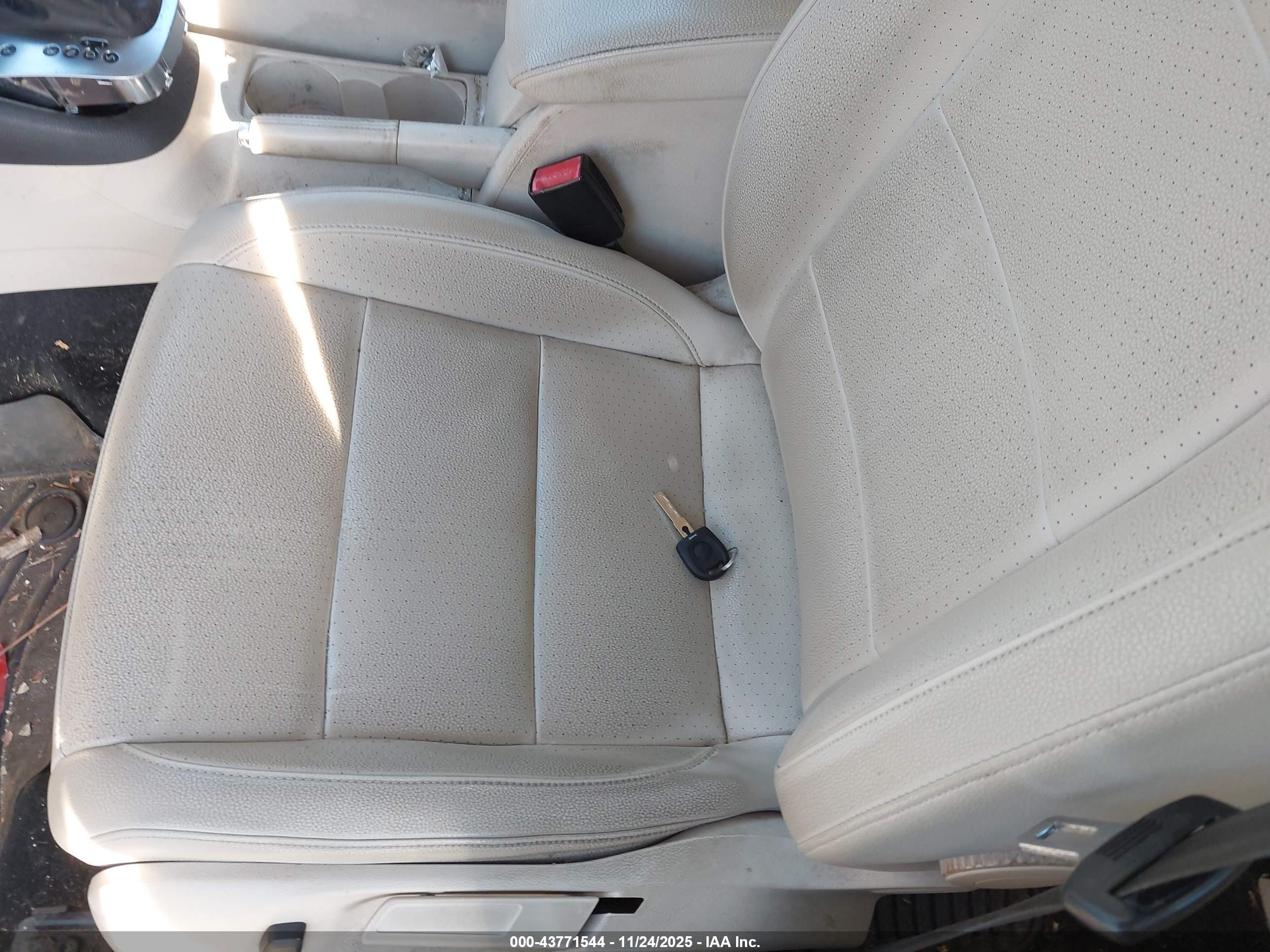 VOLKSWAGEN JETTA image 11