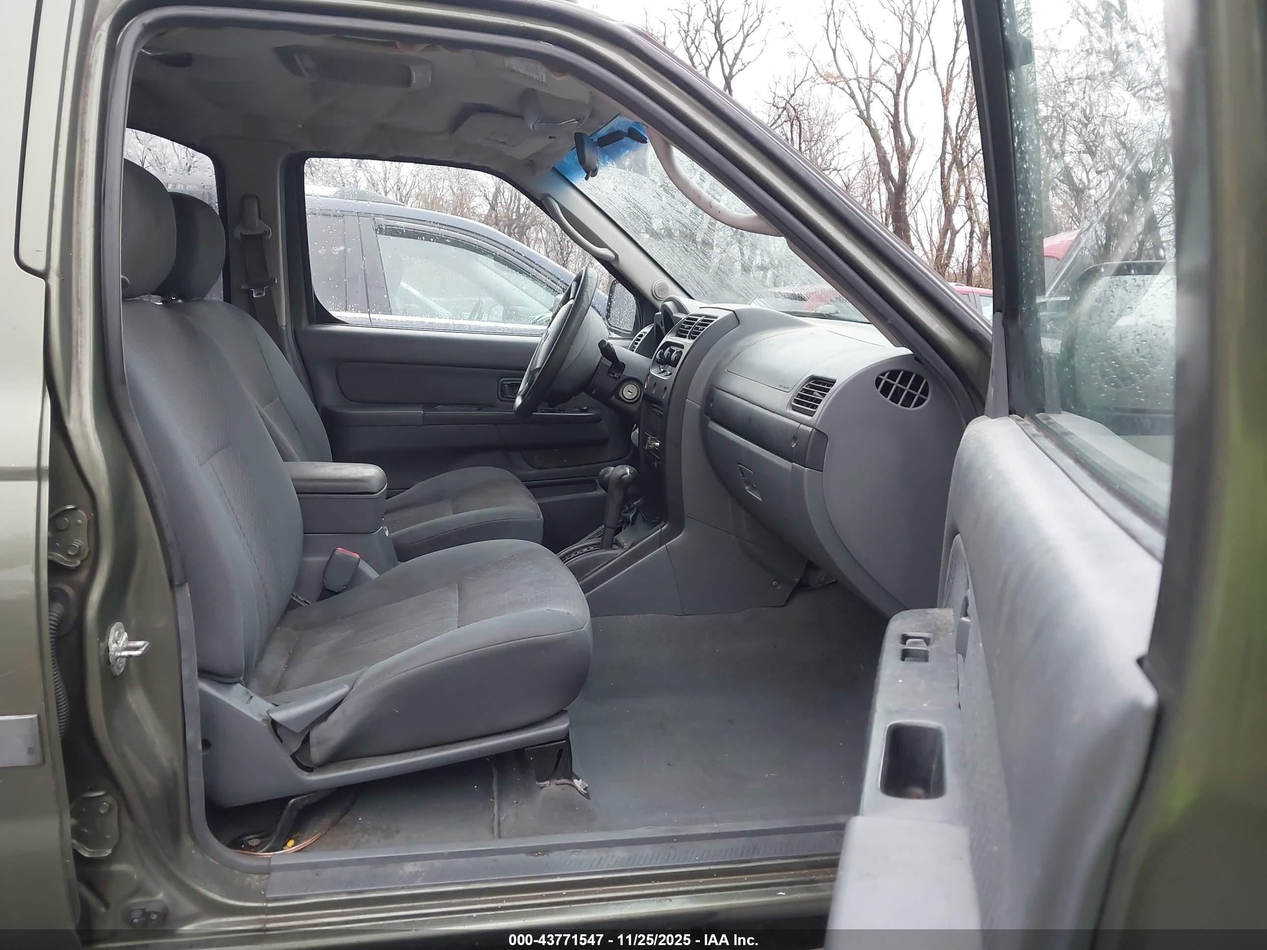 NISSAN XTERRA image 5