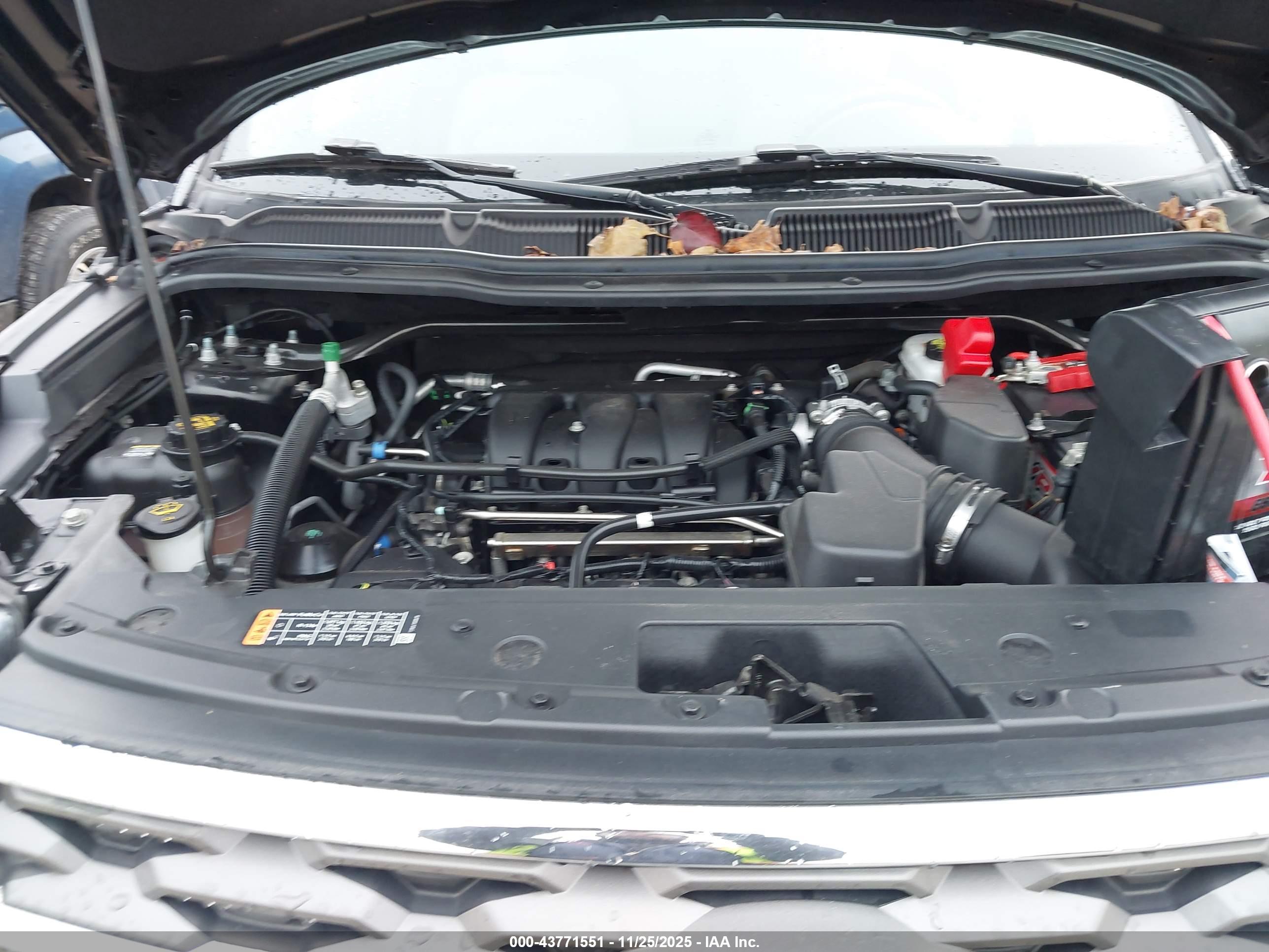 FORD EXPLORER image 10