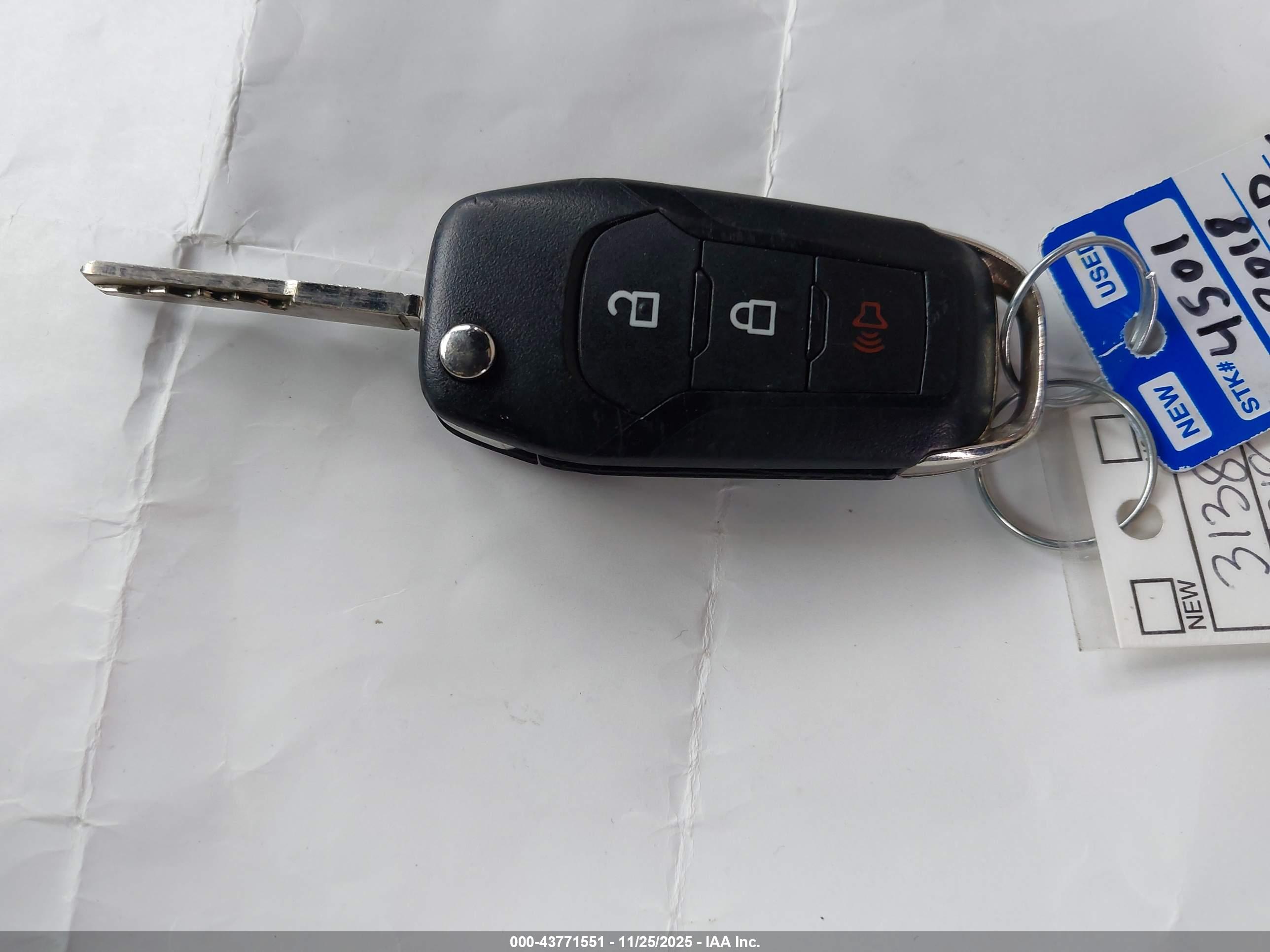 FORD EXPLORER image 11