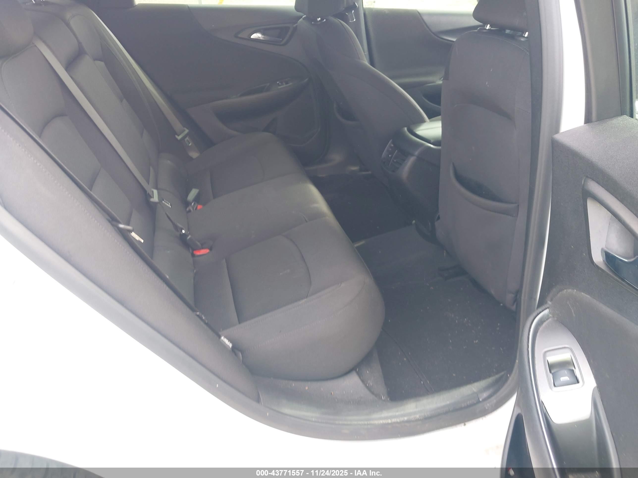 CHEVROLET MALIBU image 8
