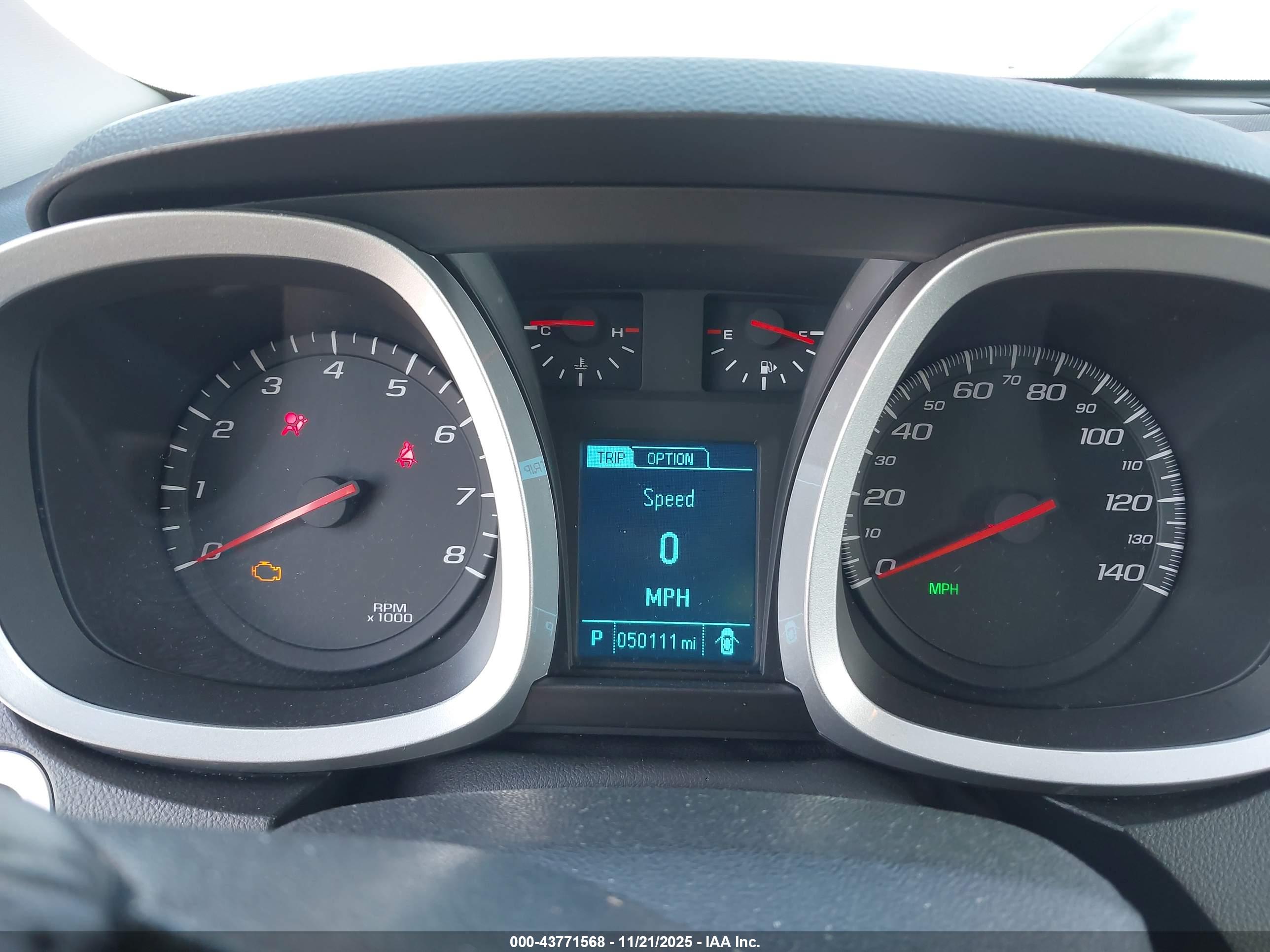 CHEVROLET EQUINOX image 7