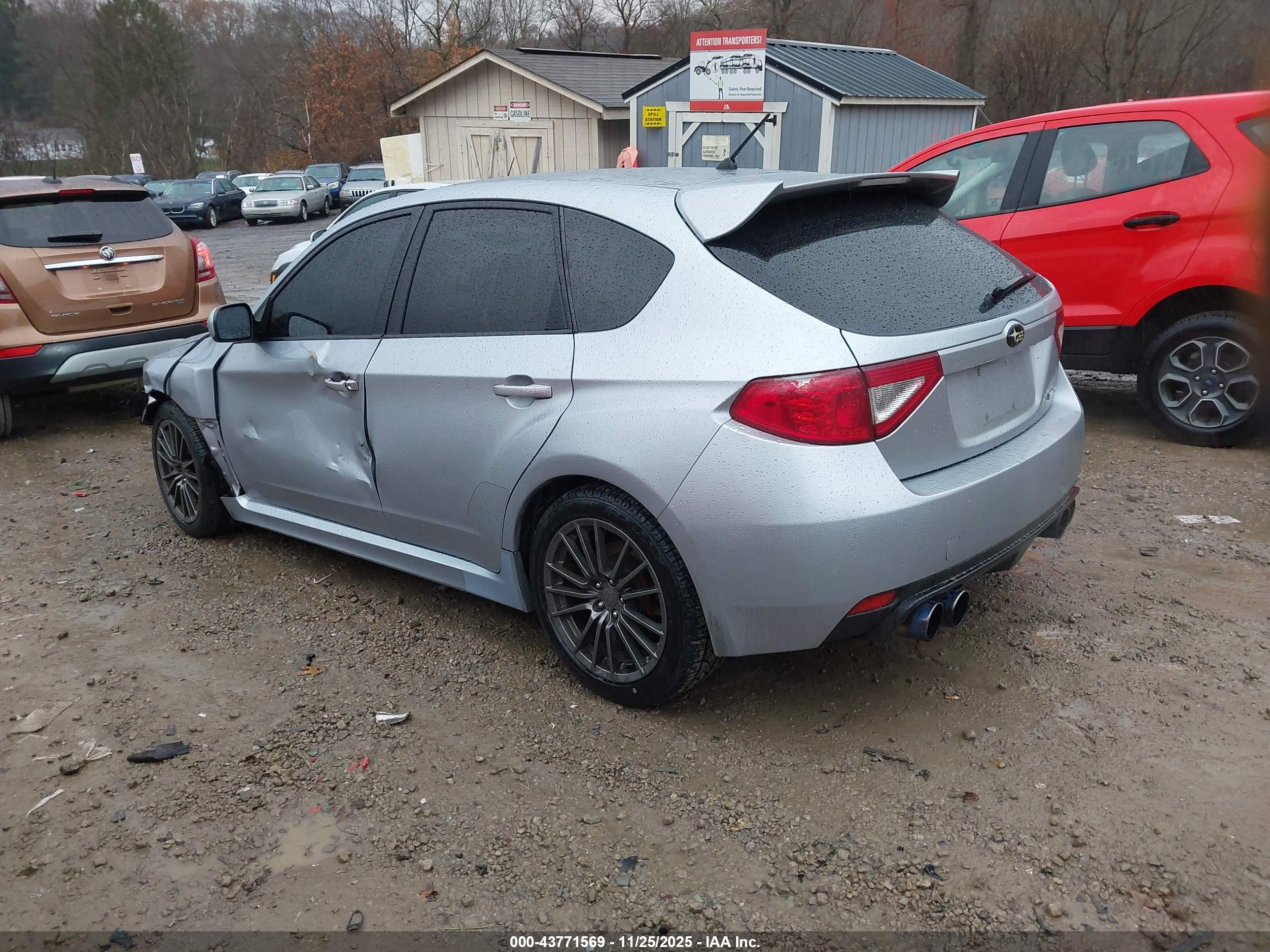 SUBARU IMPREZA image 3