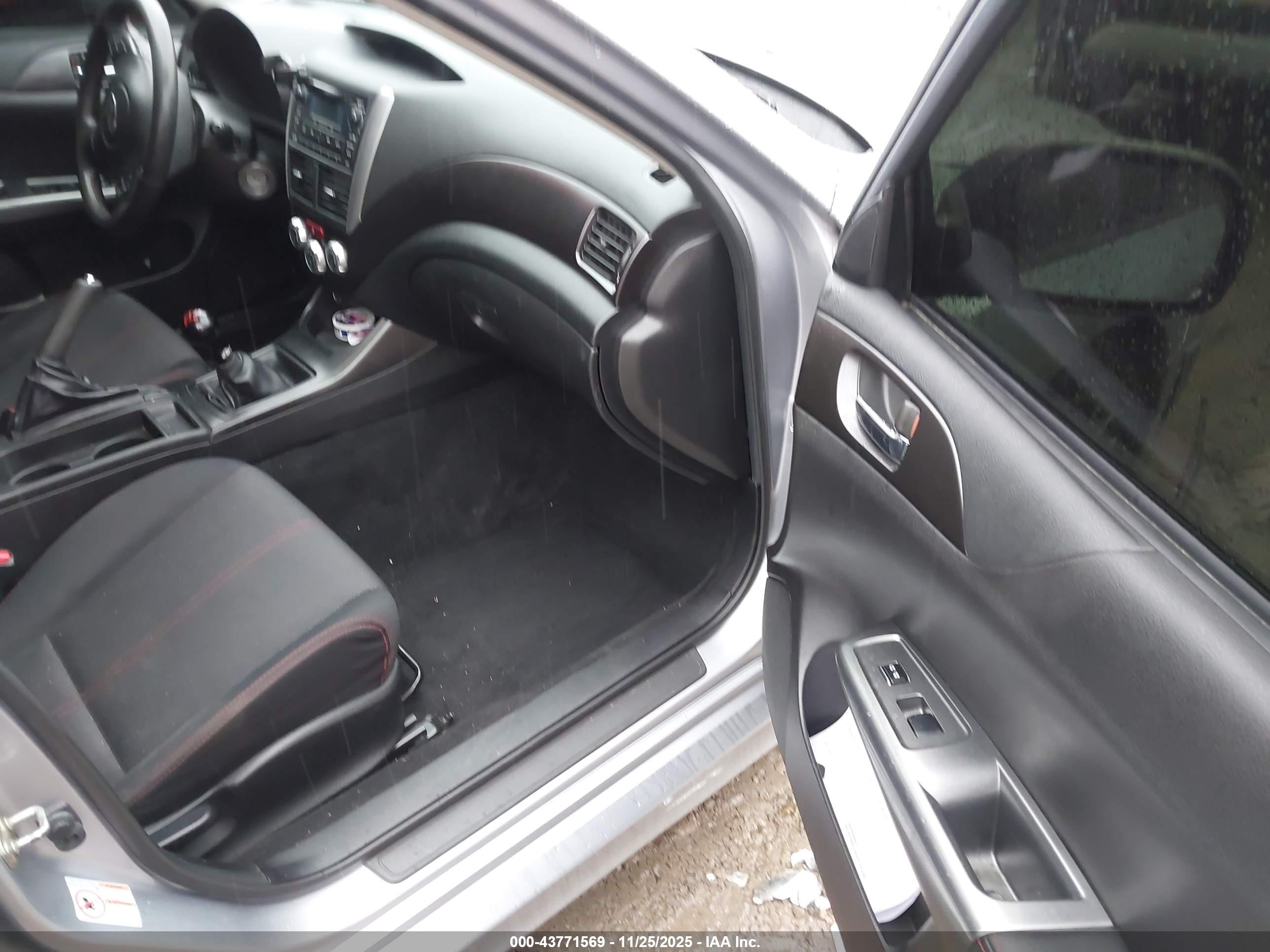 SUBARU IMPREZA image 5