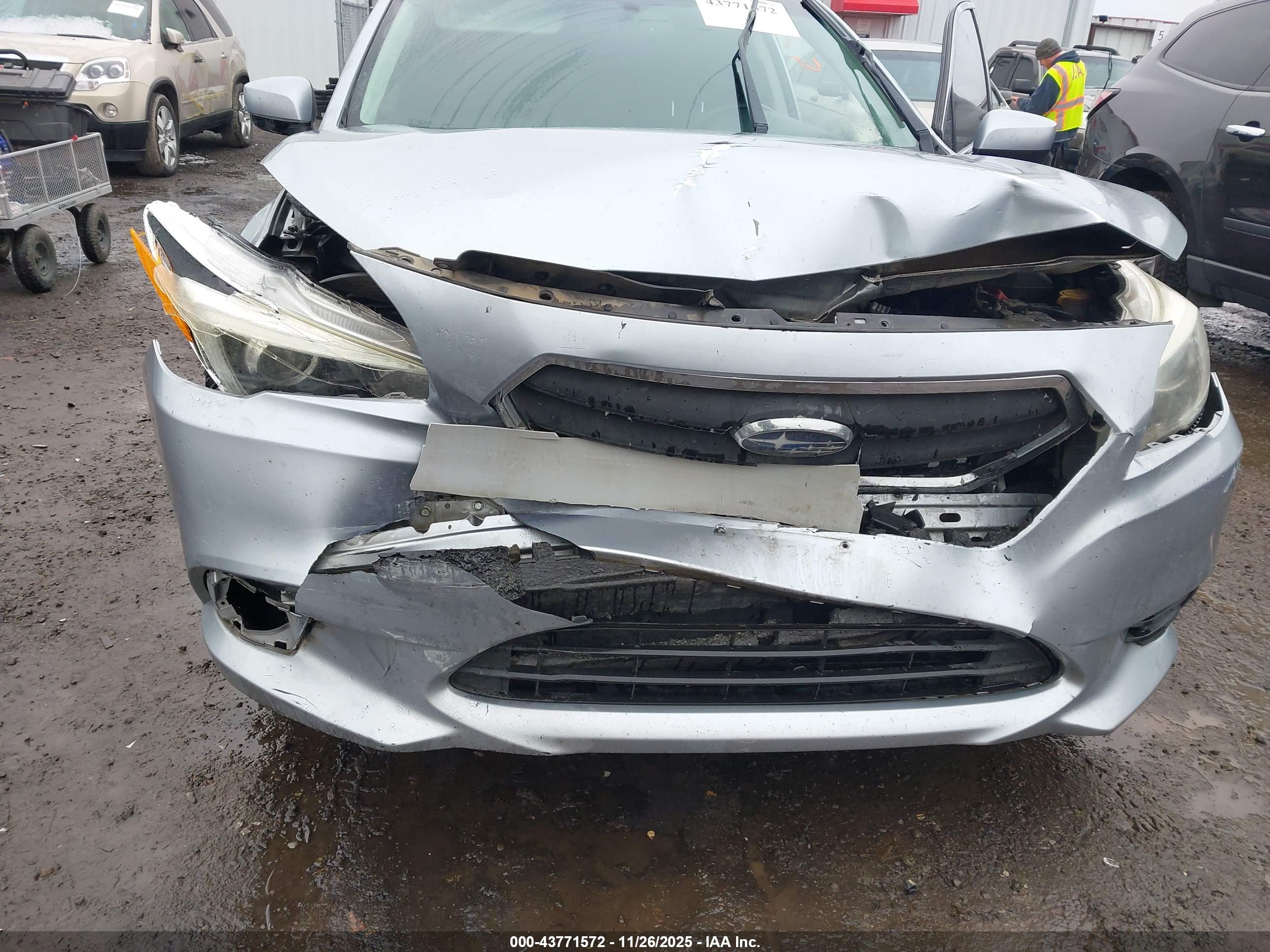 SUBARU LEGACY image 6