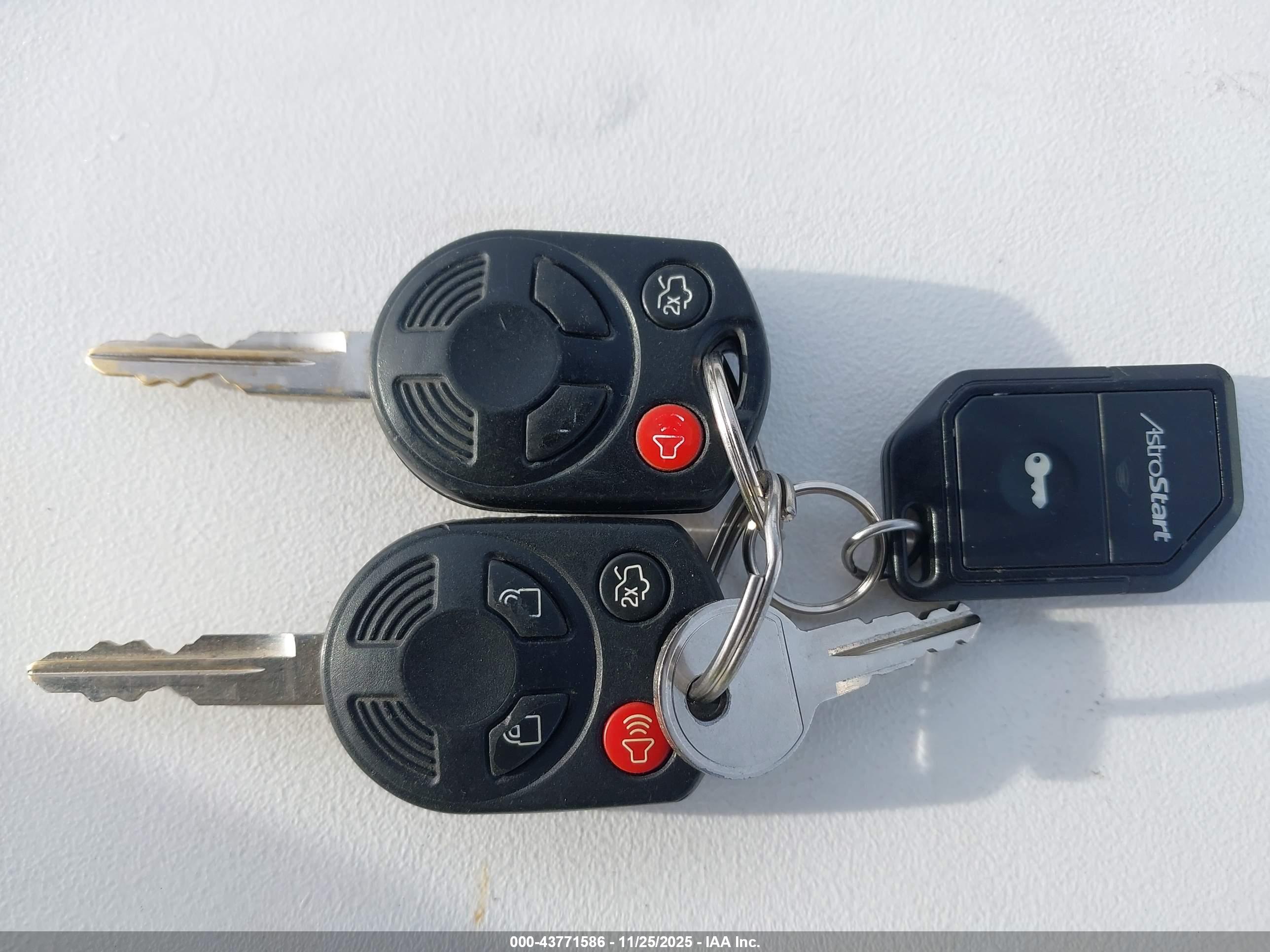 FORD ESCAPE image 11