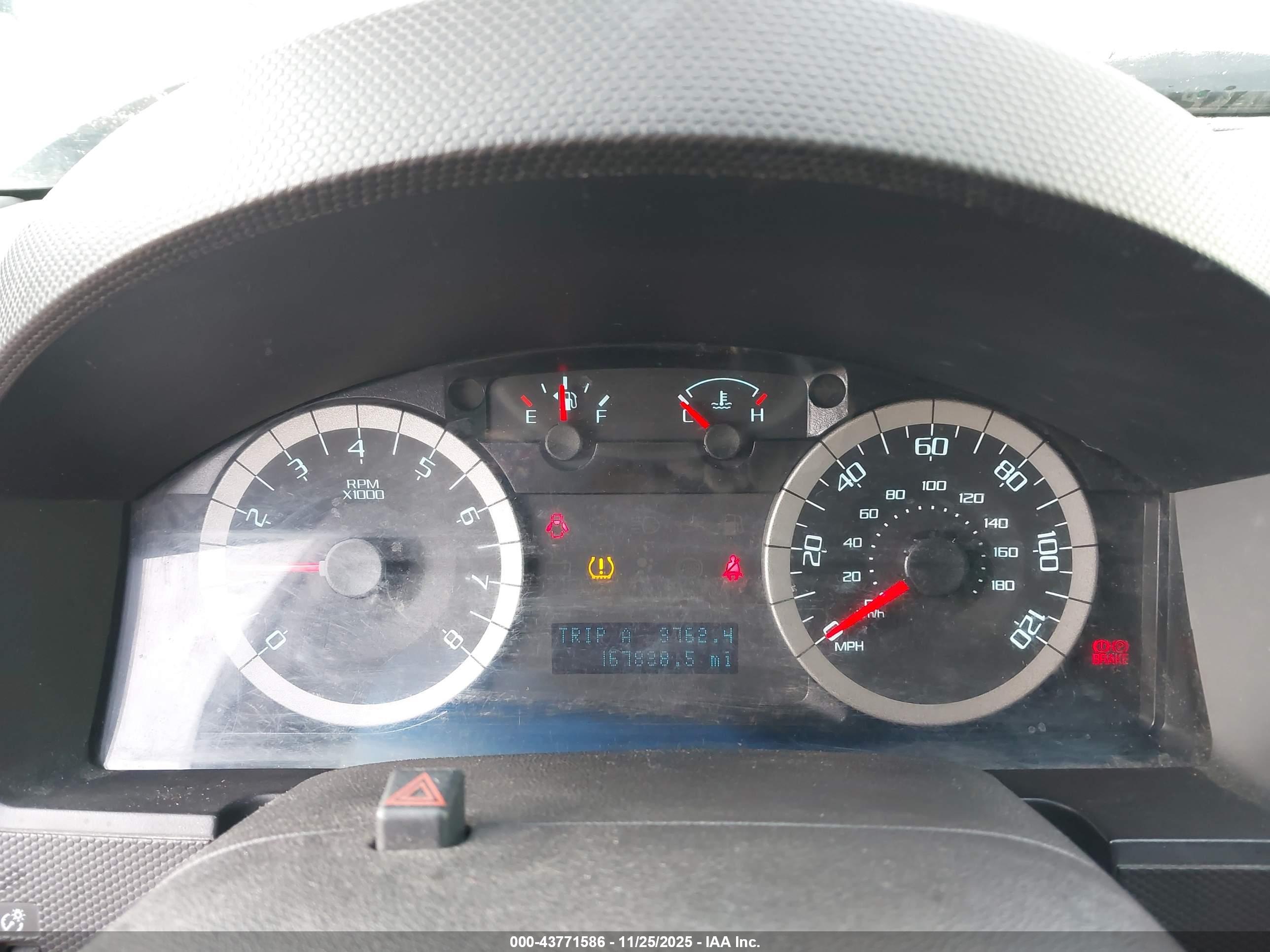 FORD ESCAPE image 7
