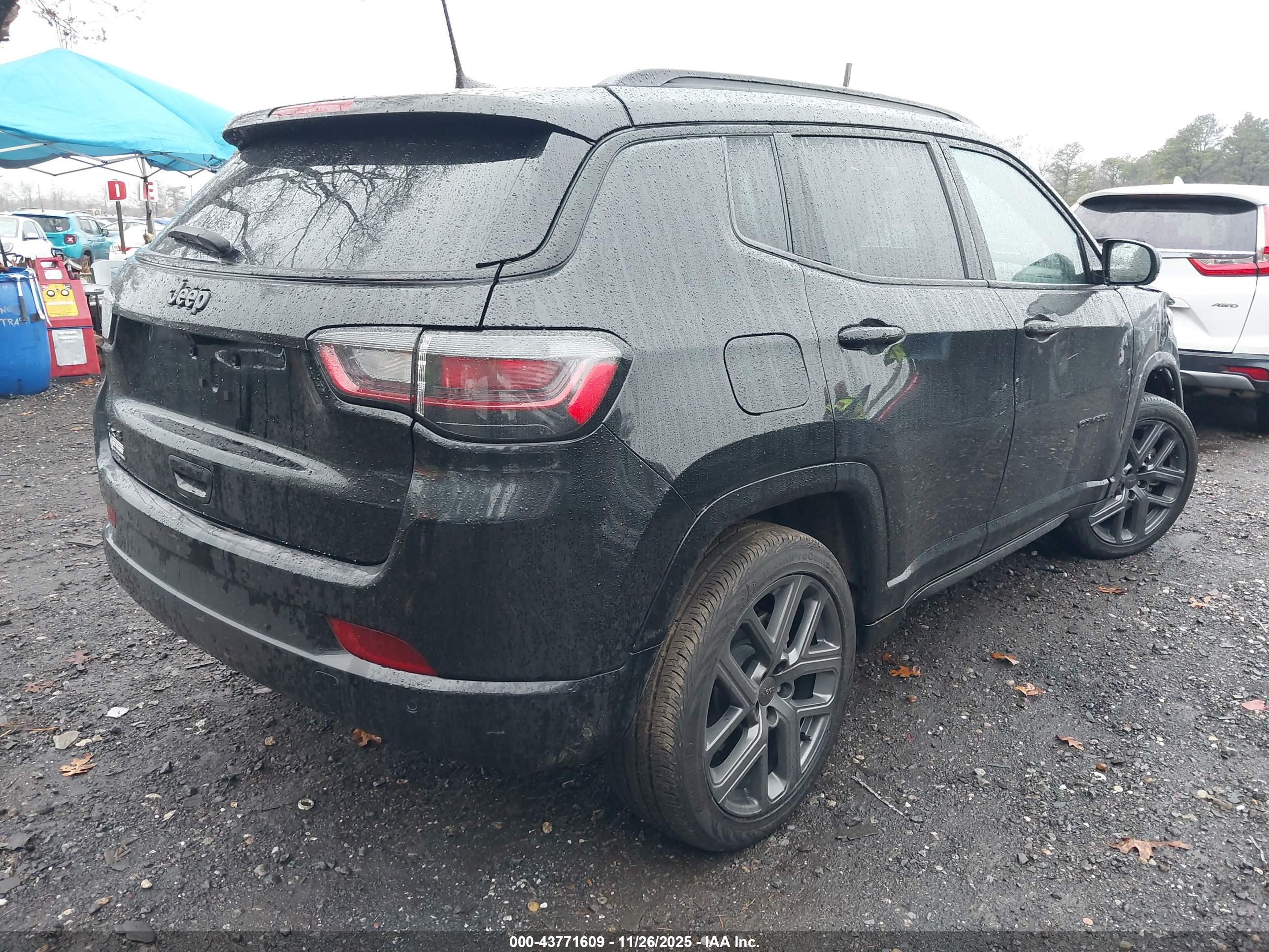 JEEP COMPASS image 4