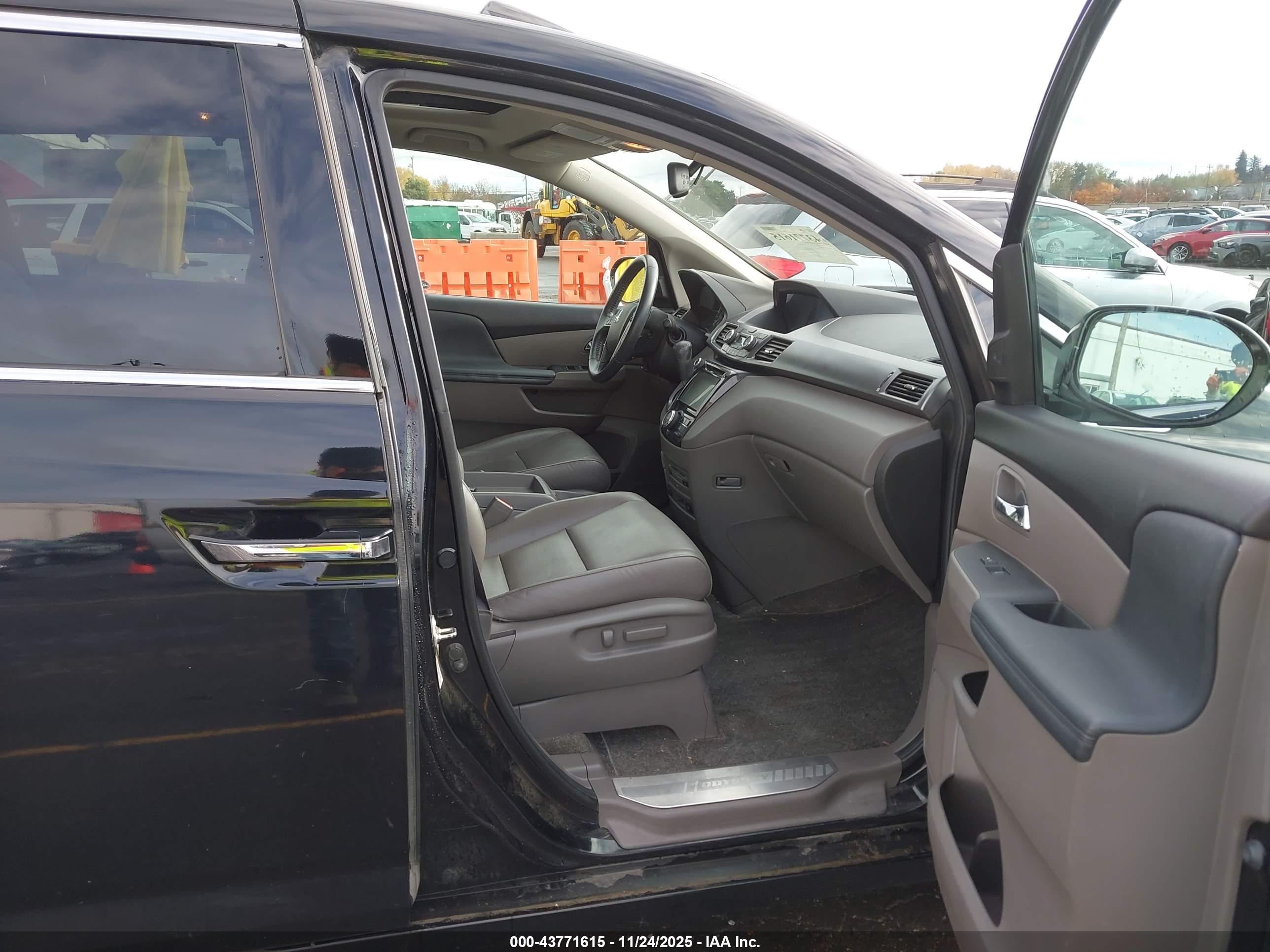 HONDA ODYSSEY image 5