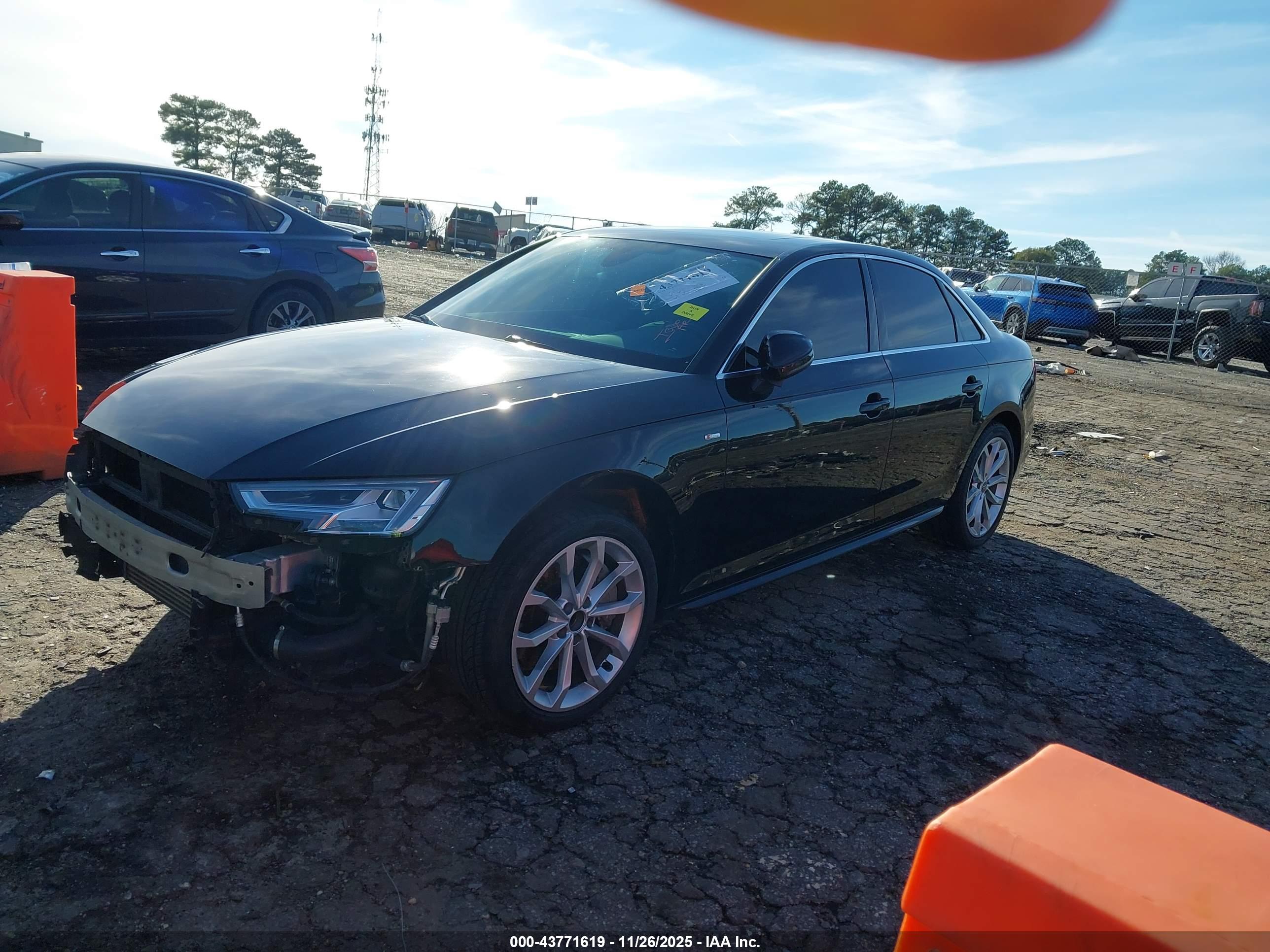 AUDI A4 image 2