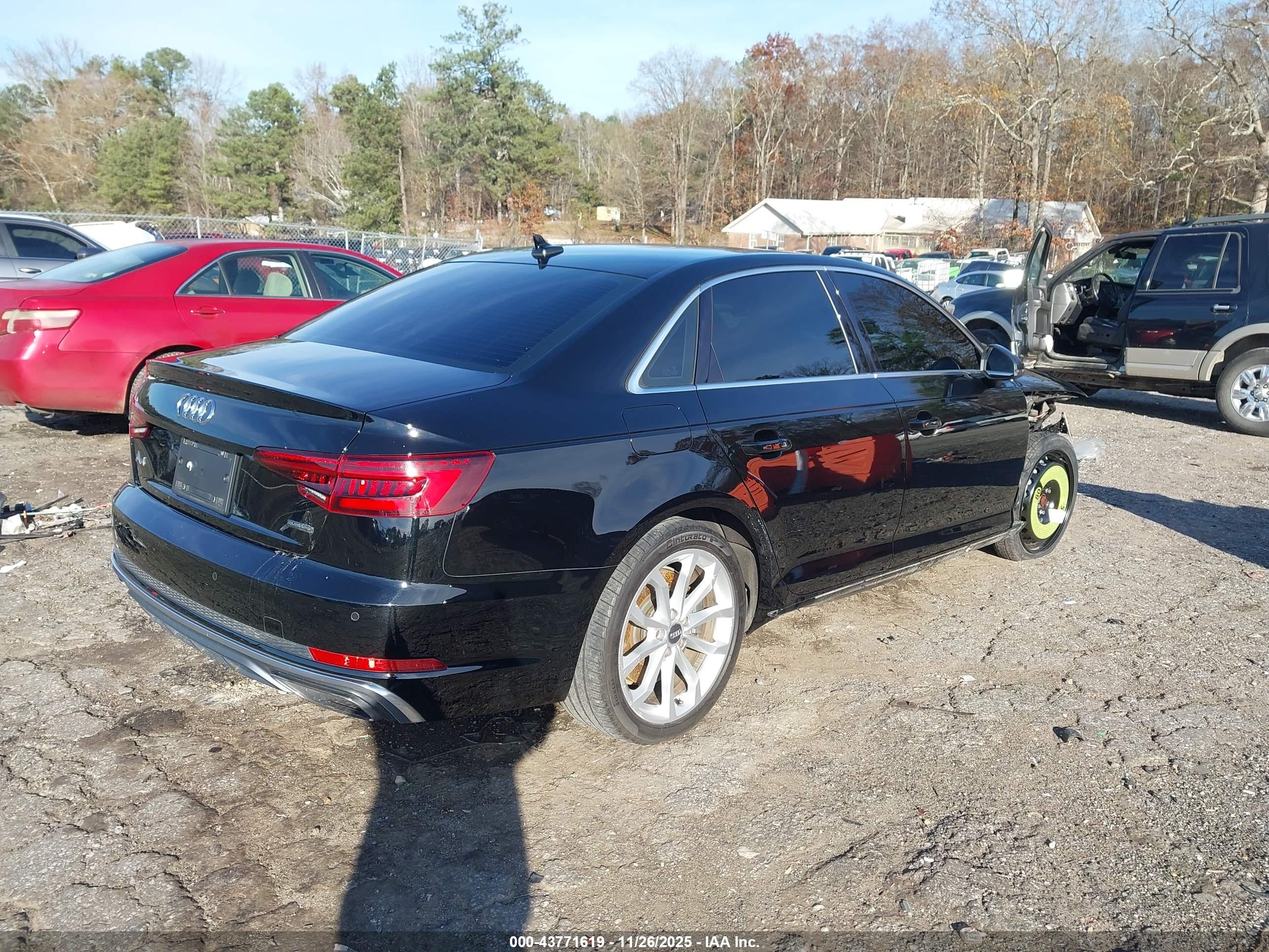AUDI A4 image 4