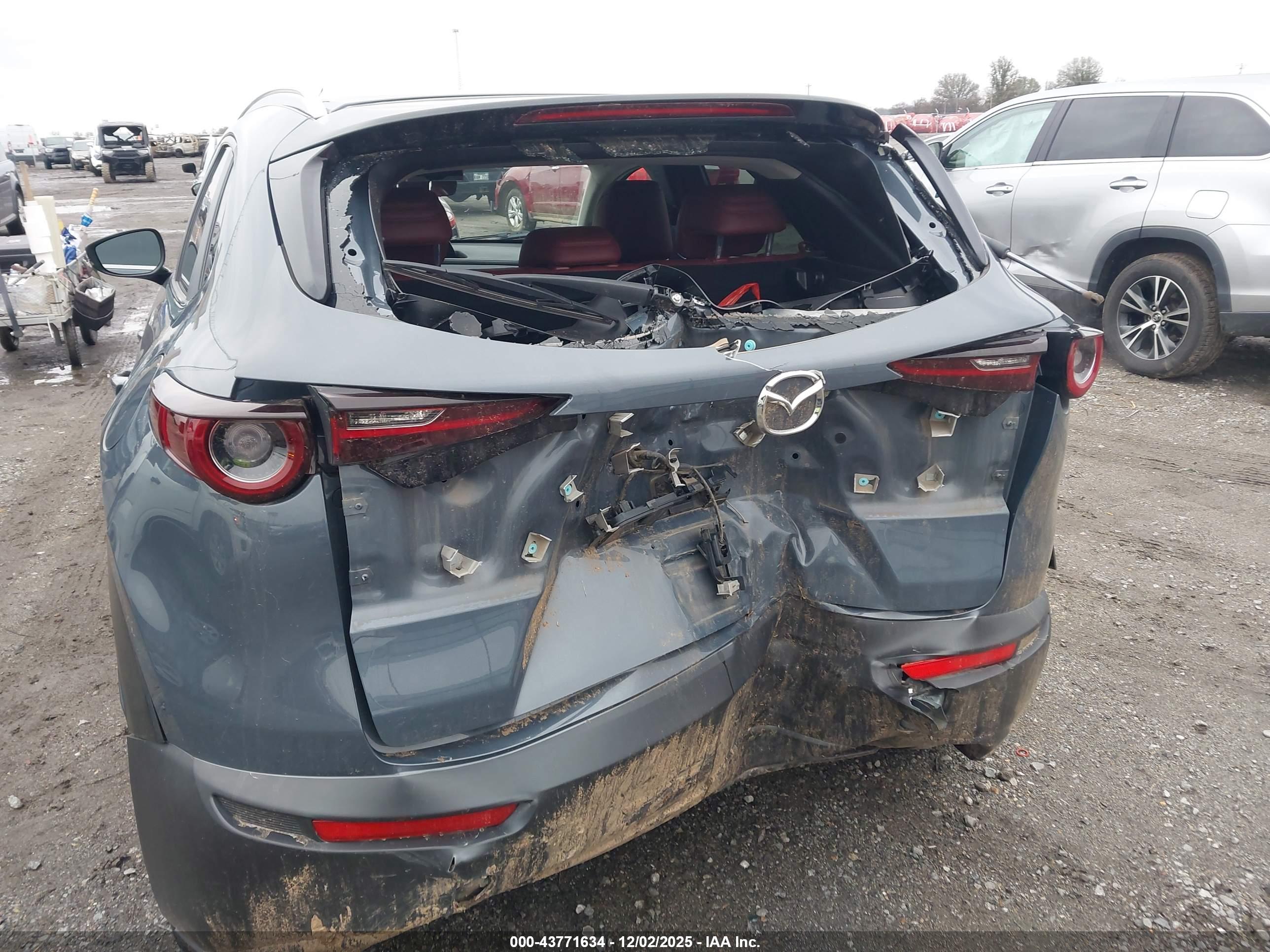 MAZDA CX-30 image 6