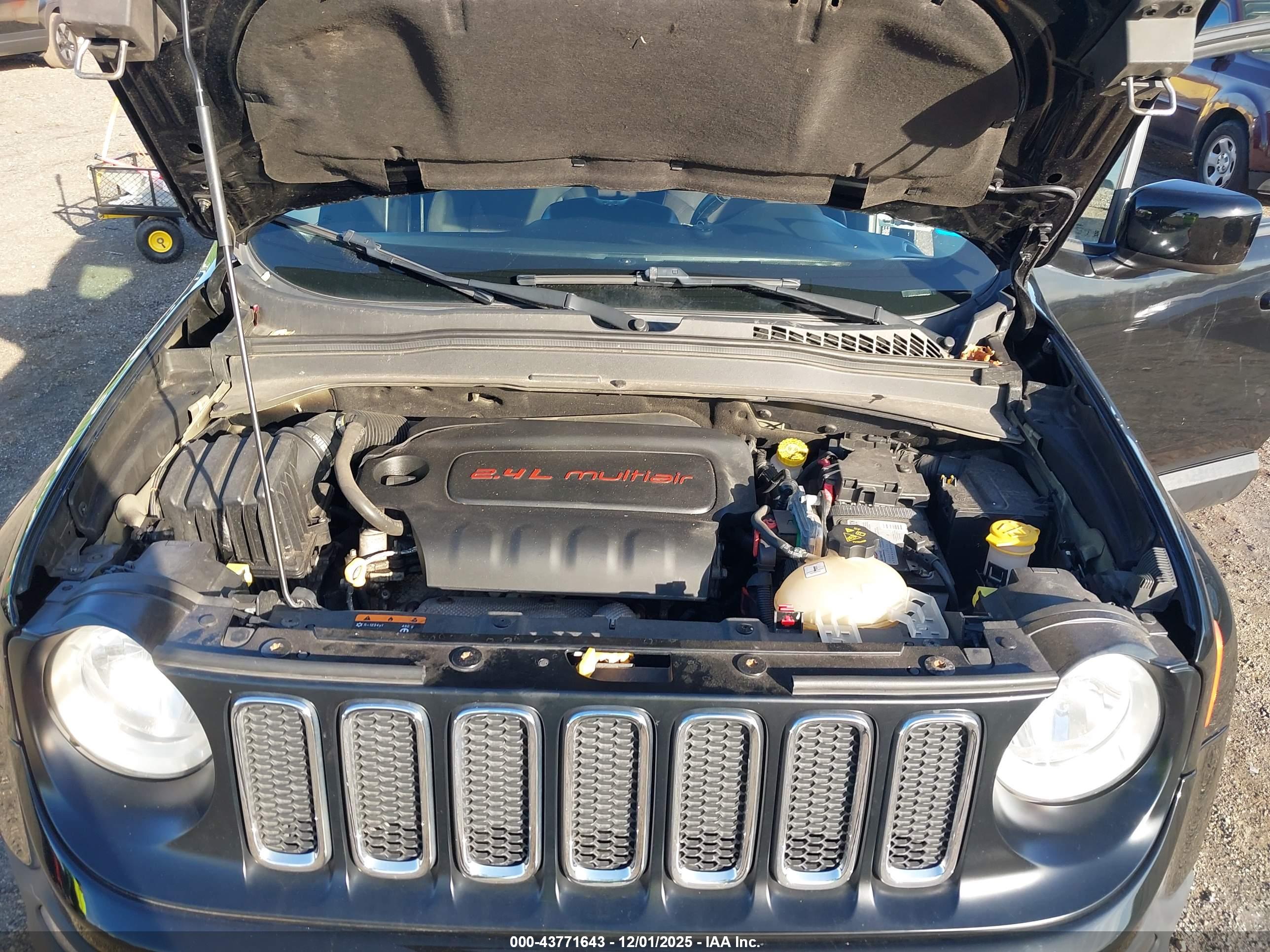 JEEP RENEGADE image 10