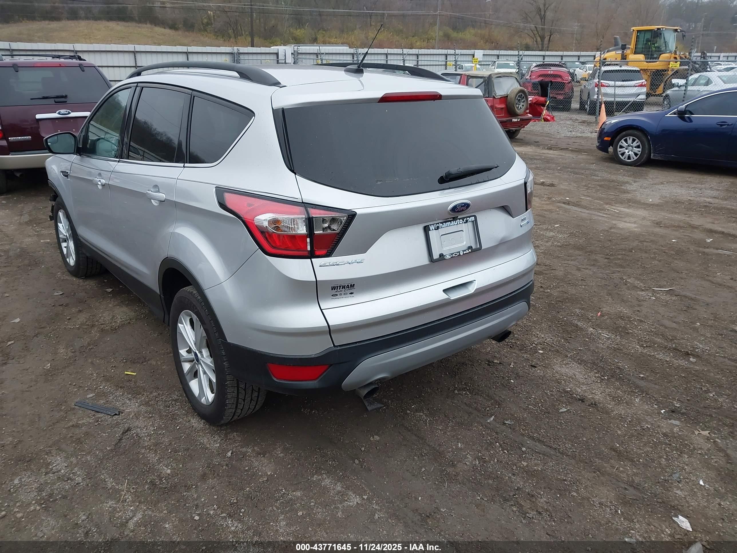 FORD ESCAPE image 3