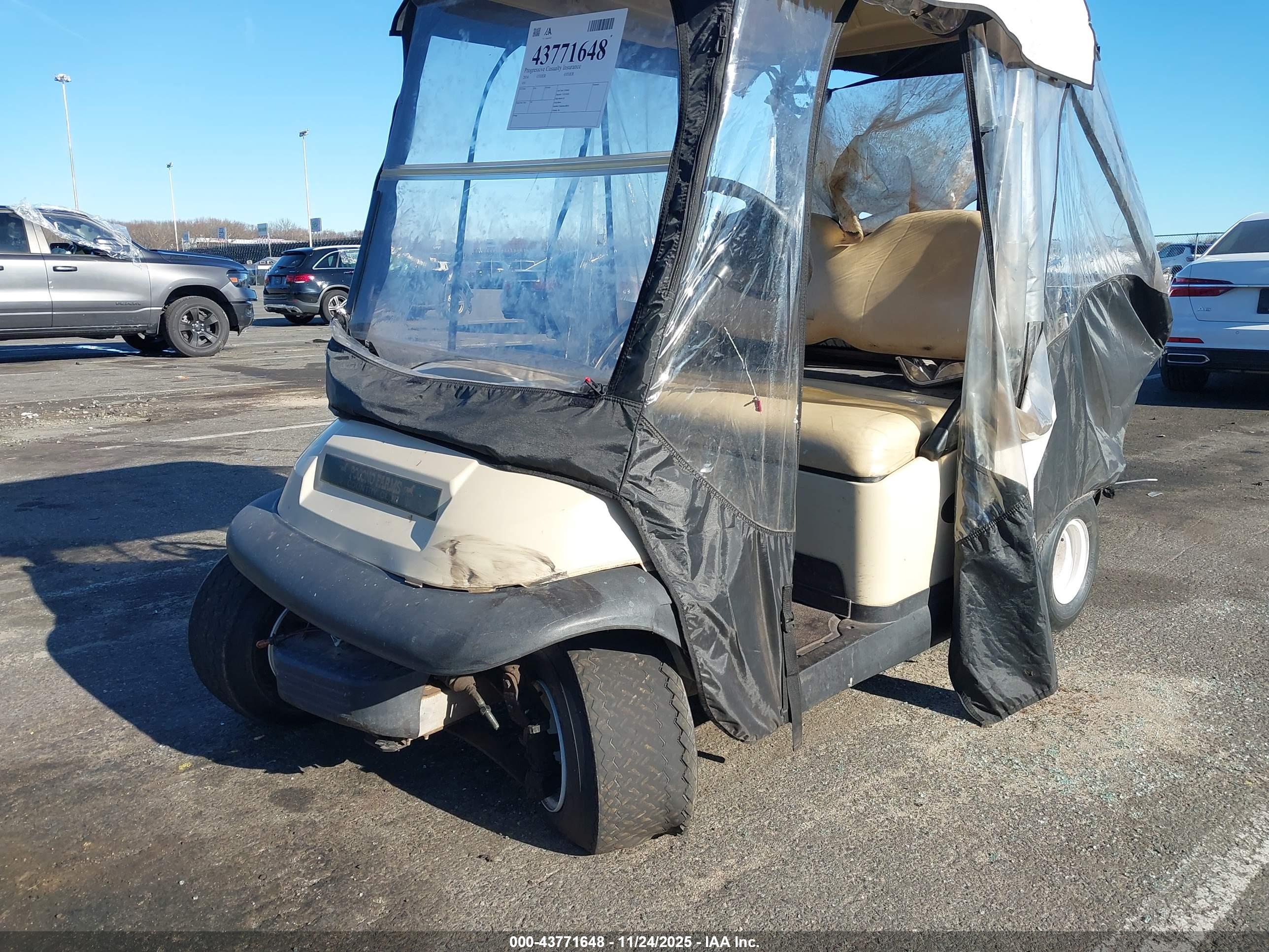 CLUB CAR image 6
