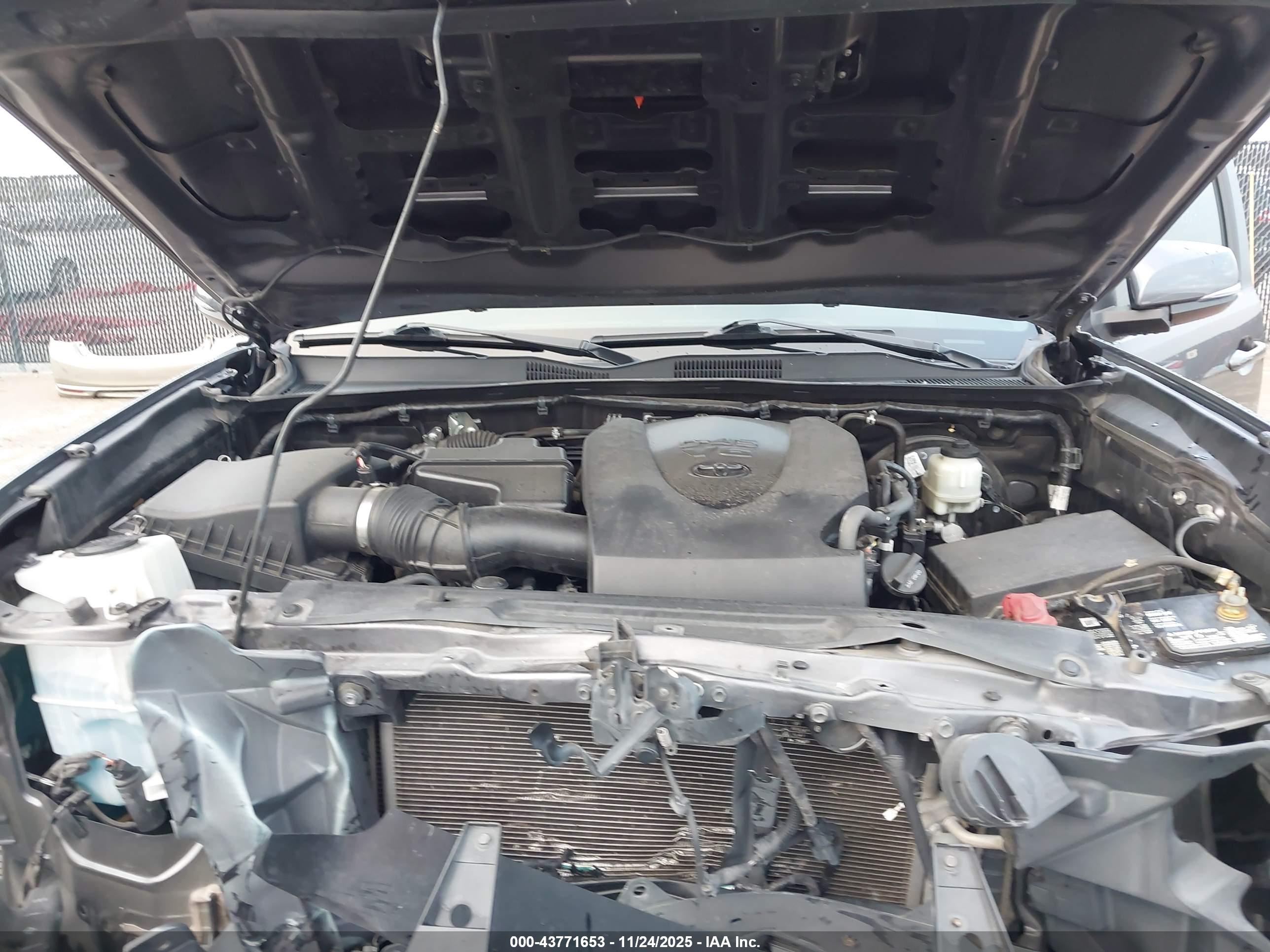 TOYOTA TACOMA image 10