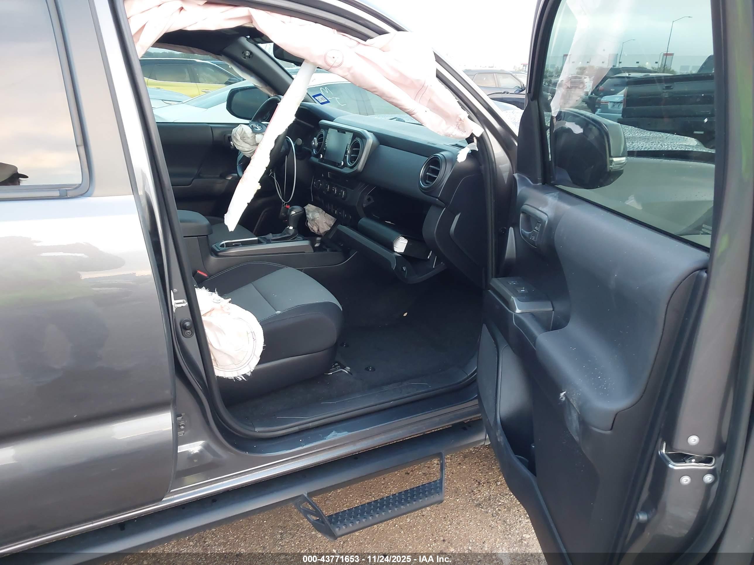 TOYOTA TACOMA image 5