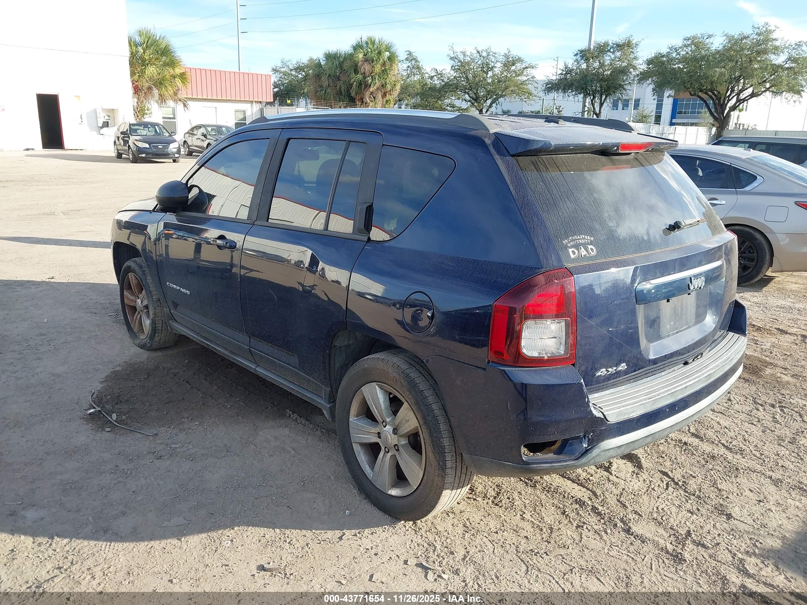 JEEP COMPASS image 3