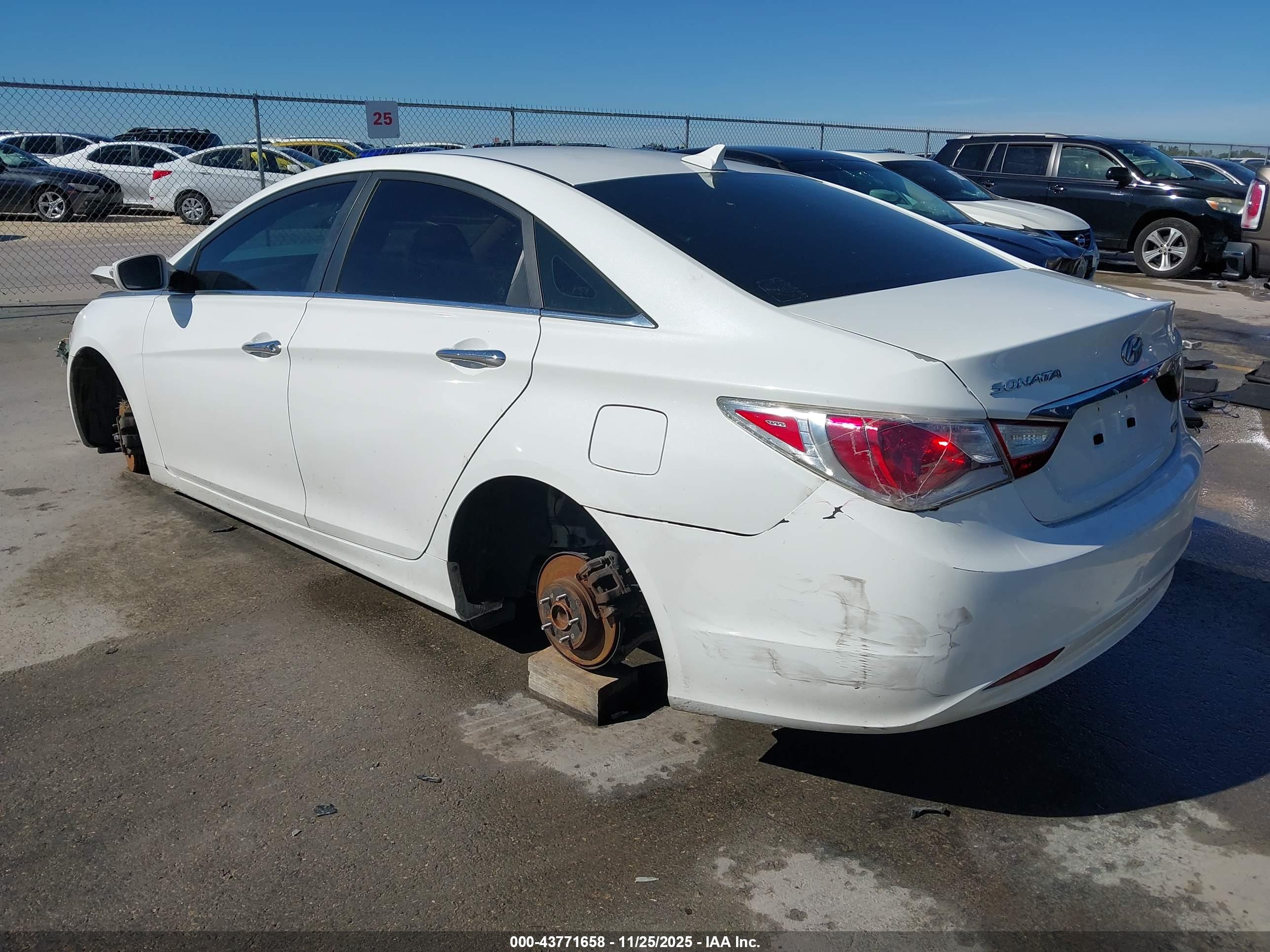 HYUNDAI SONATA image 3