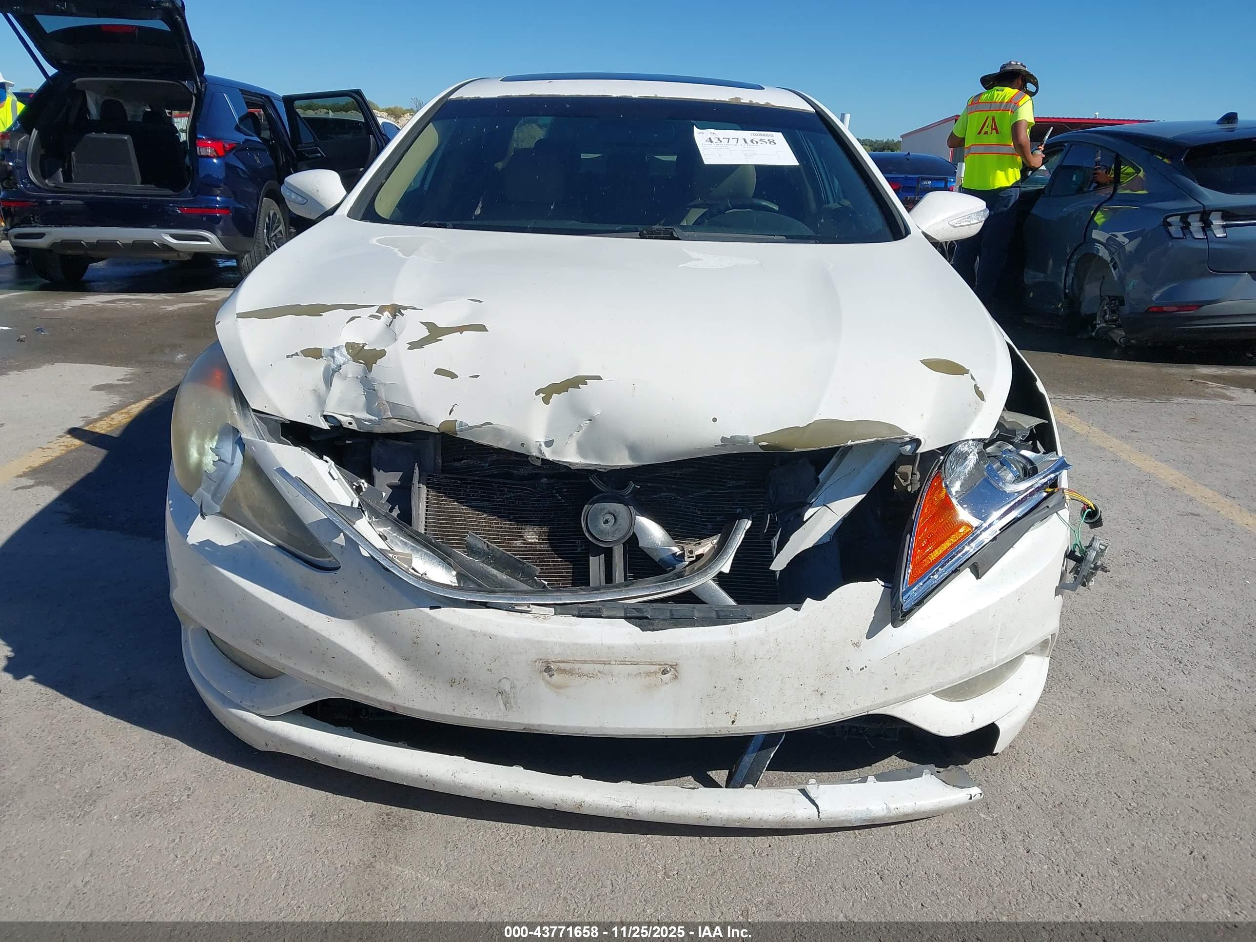 HYUNDAI SONATA image 6