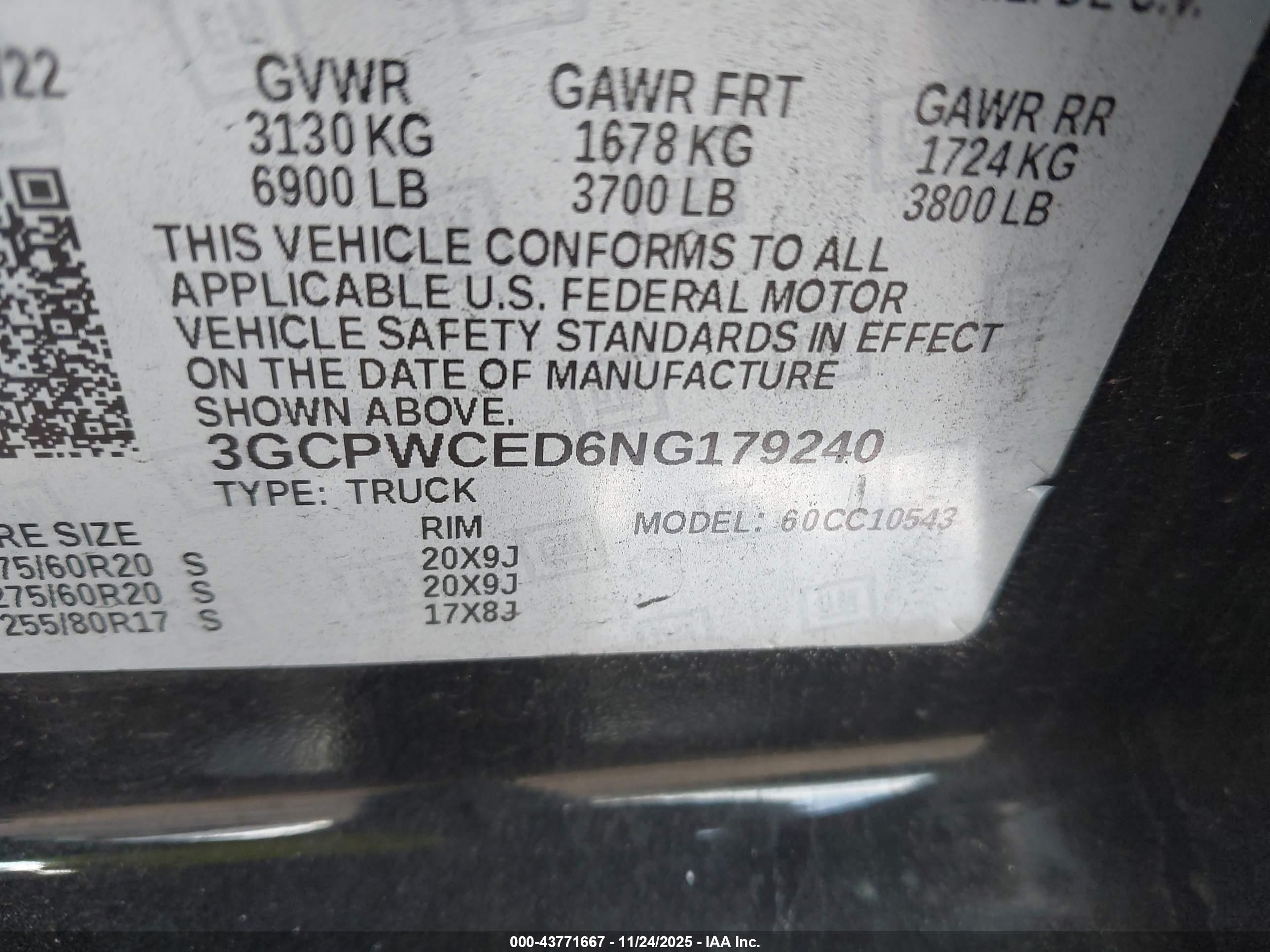 CHEVROLET SILVERADO image 9