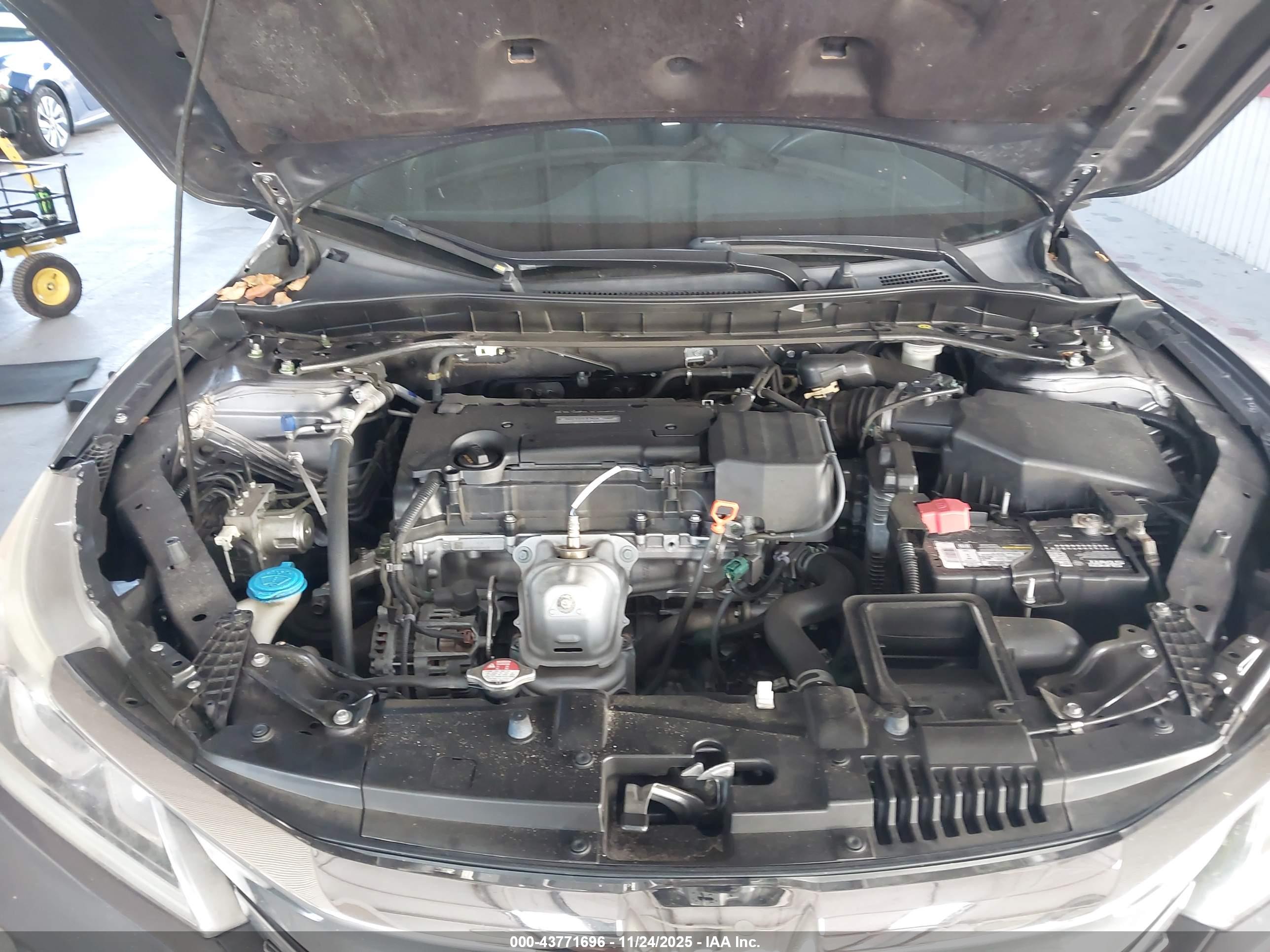 HONDA ACCORD image 10