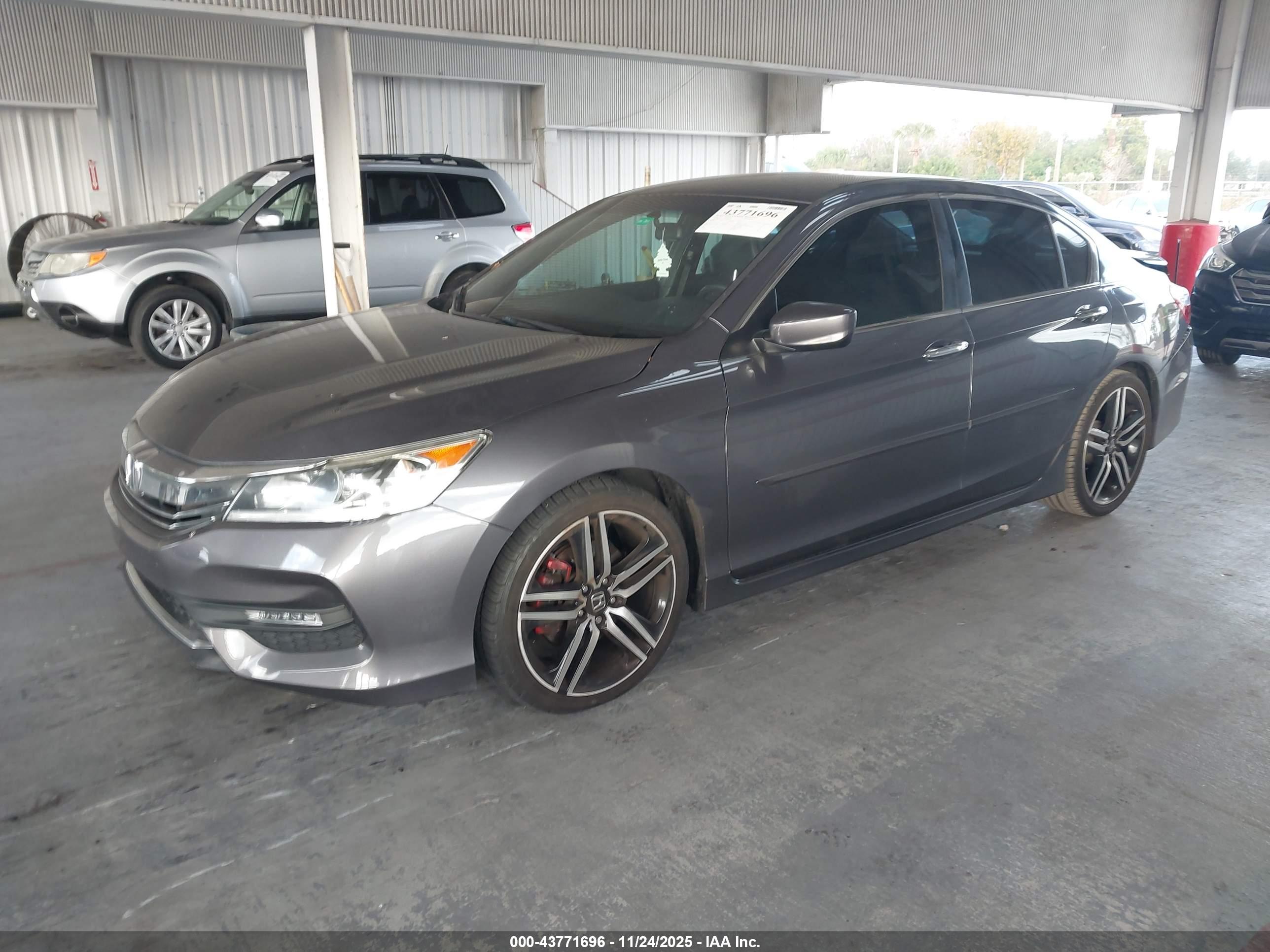 HONDA ACCORD image 2