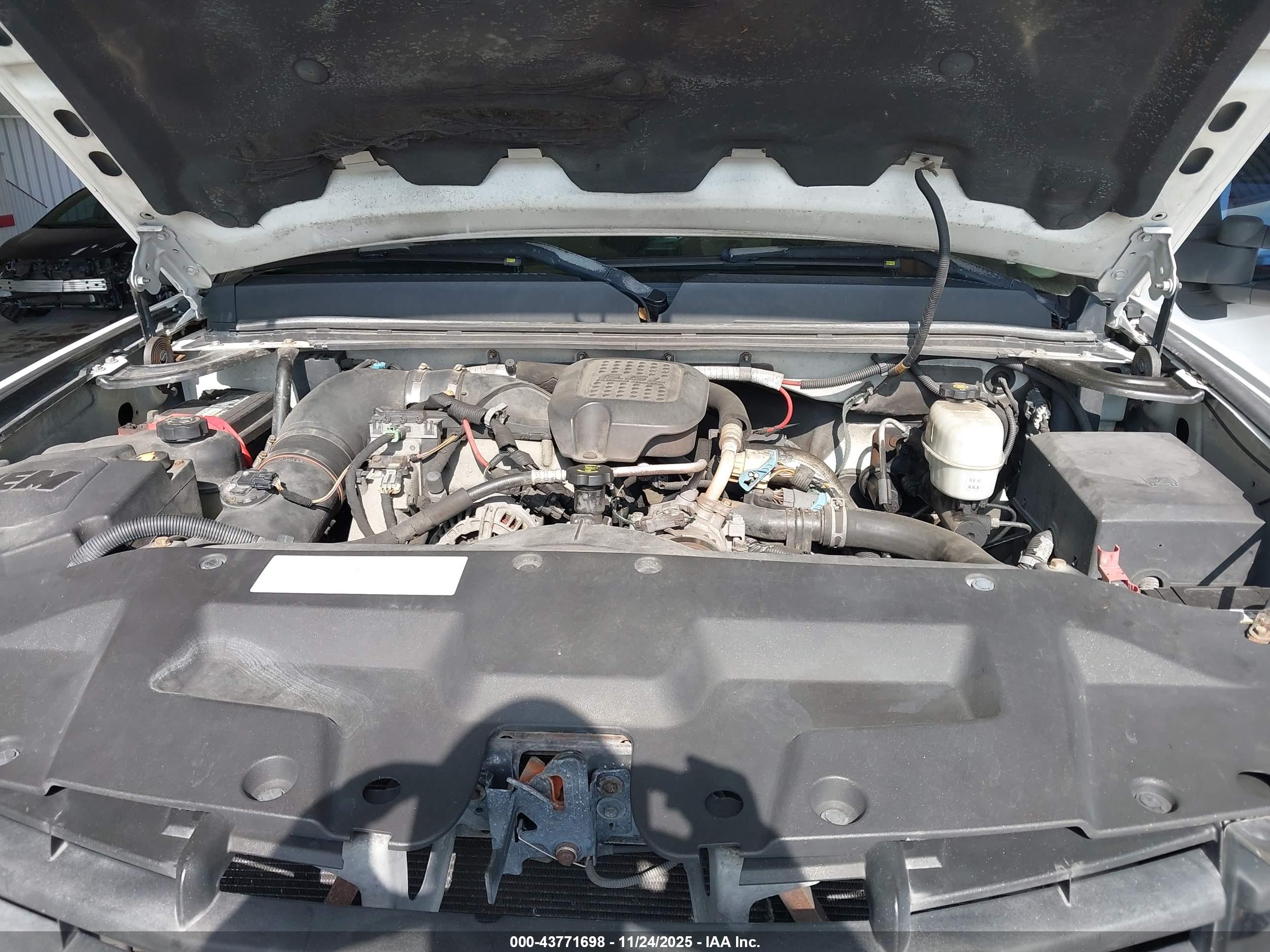 GMC SIERRA image 10