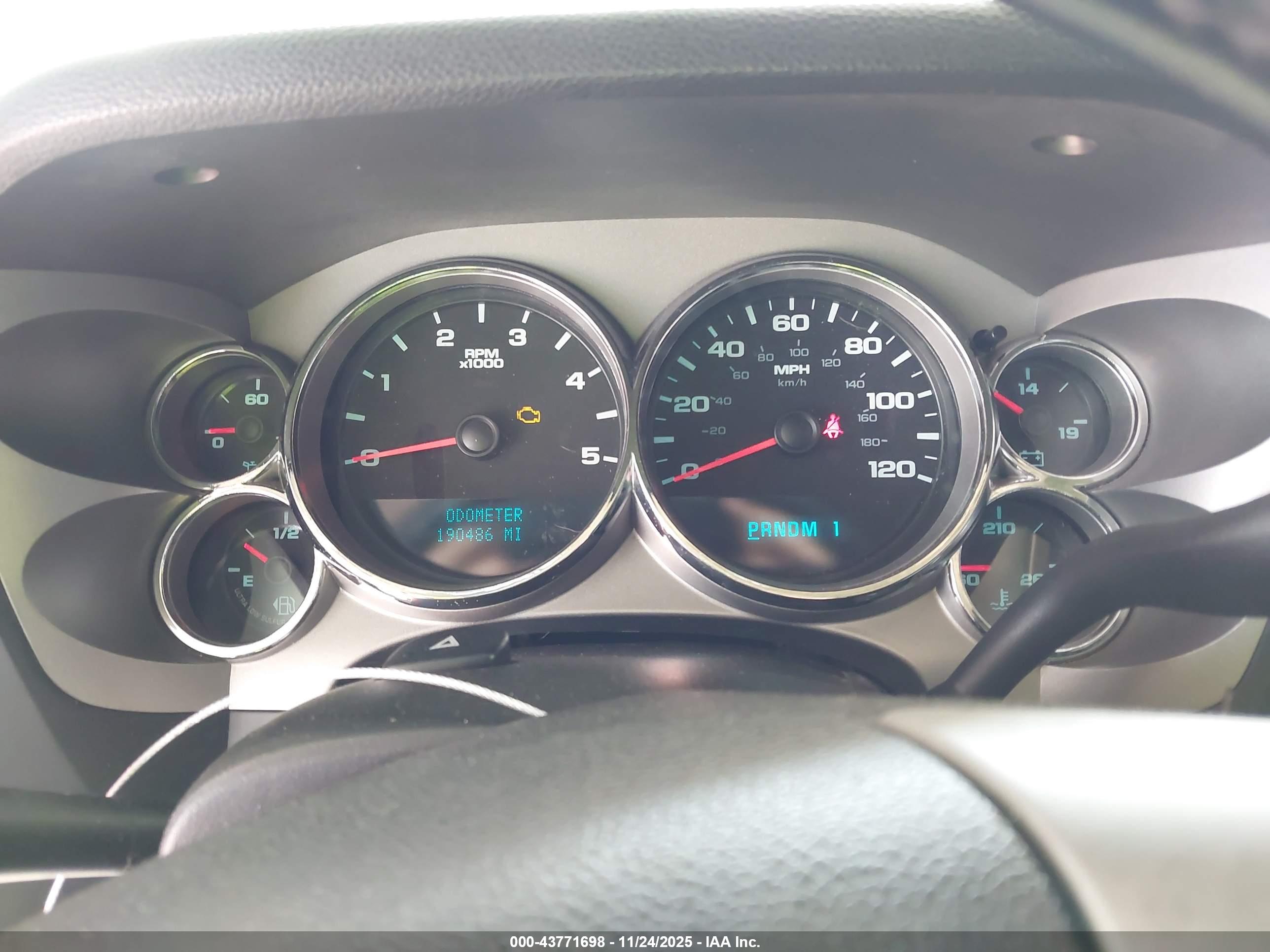 GMC SIERRA image 7