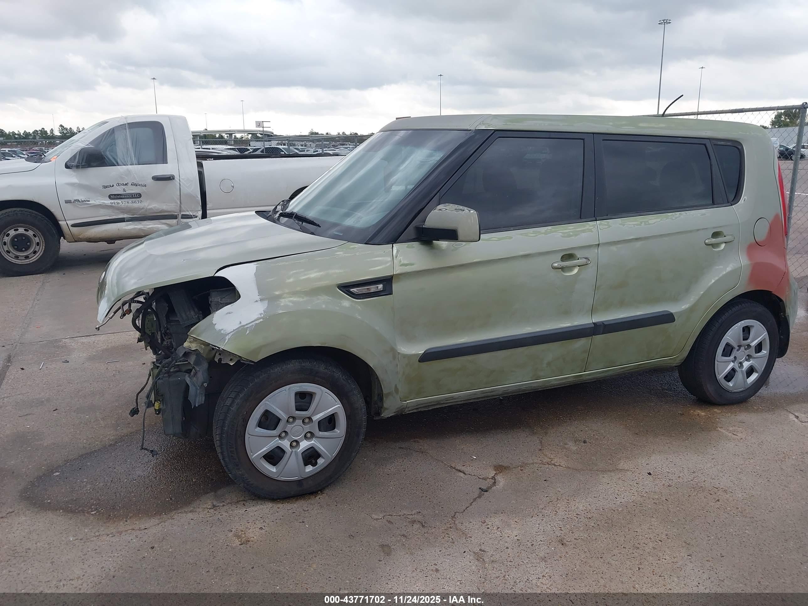 KIA SOUL image 2