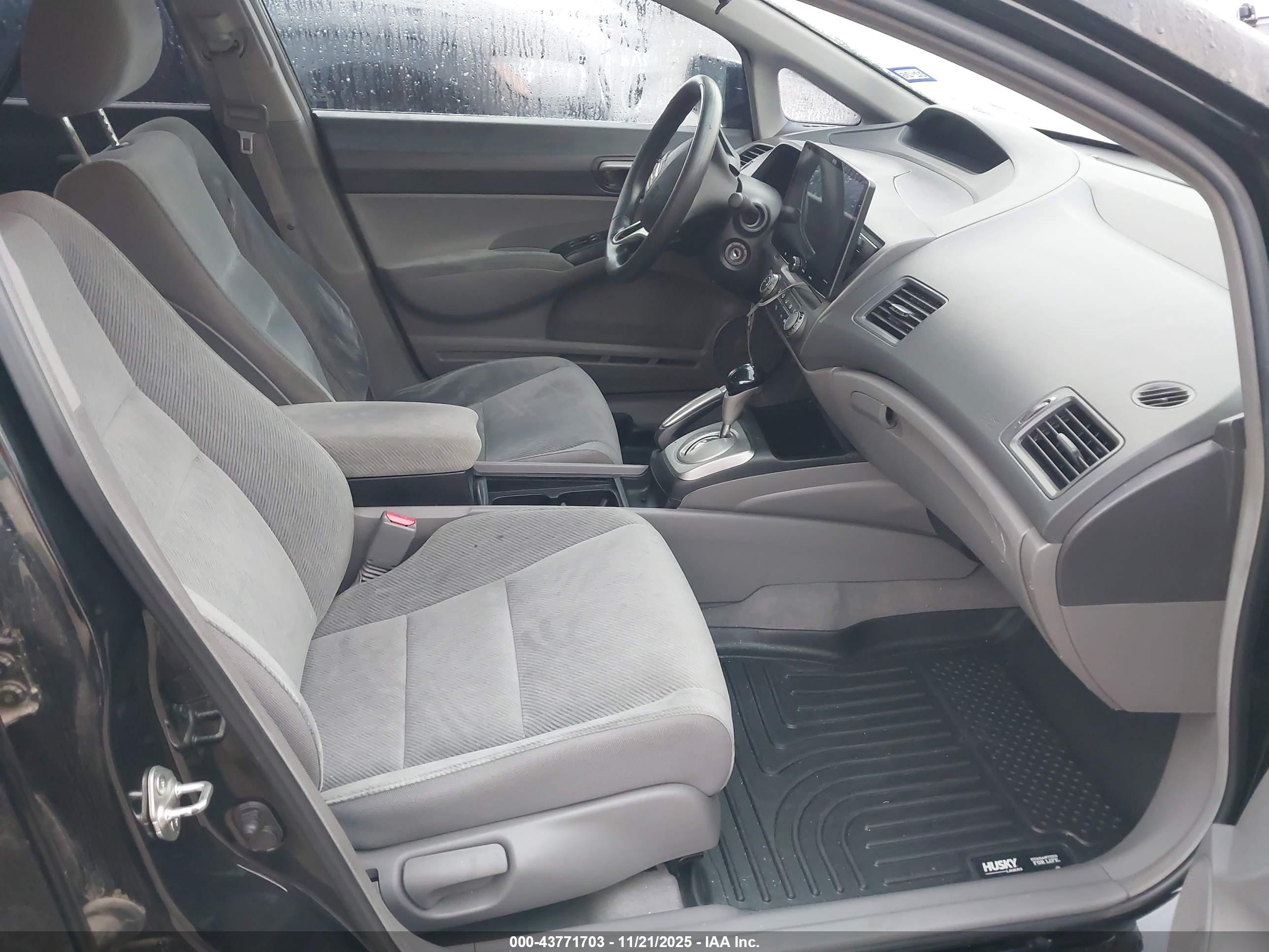 HONDA CIVIC image 5